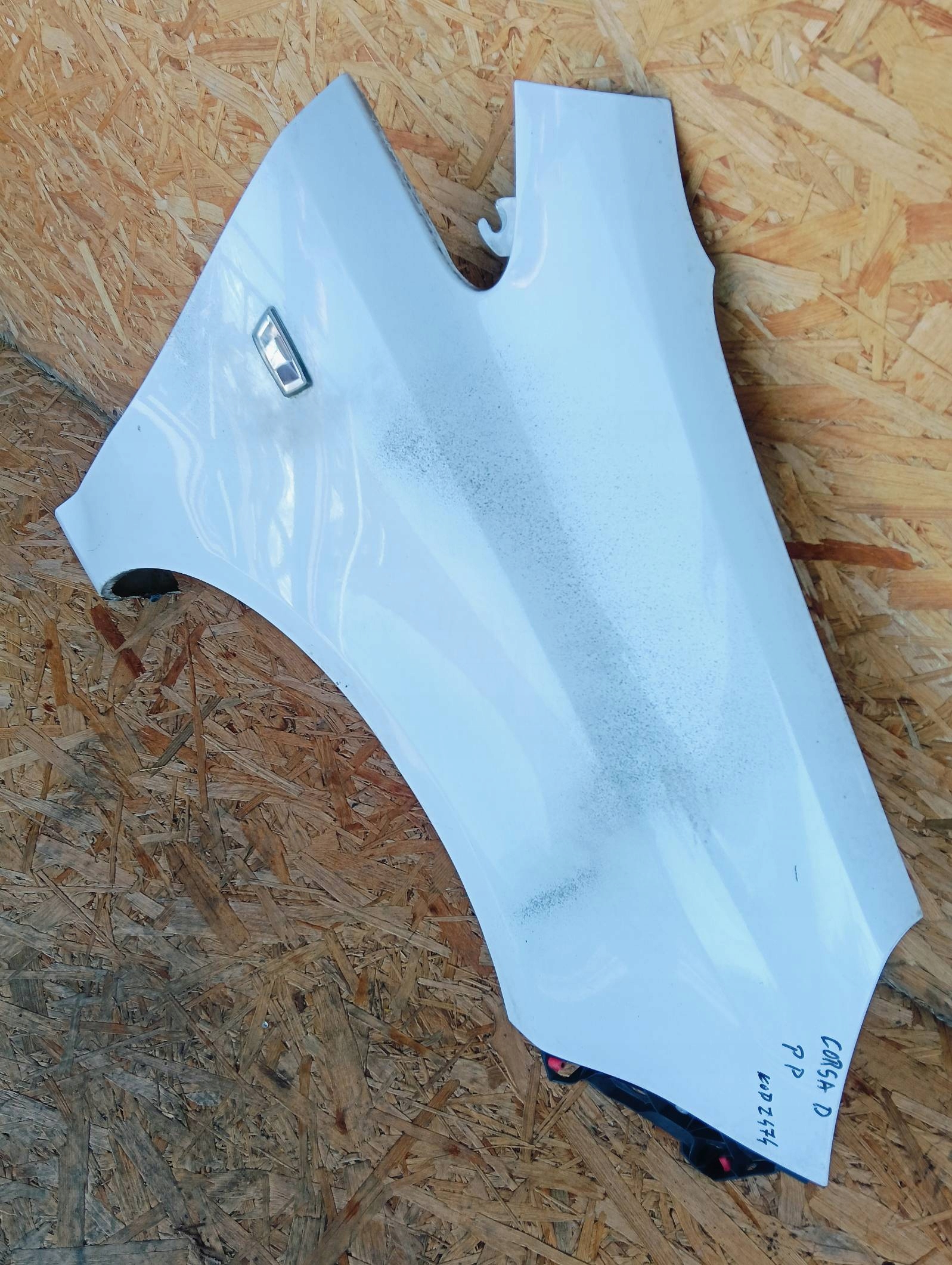 fender right front Opel Corsa D Lak Z474 07r