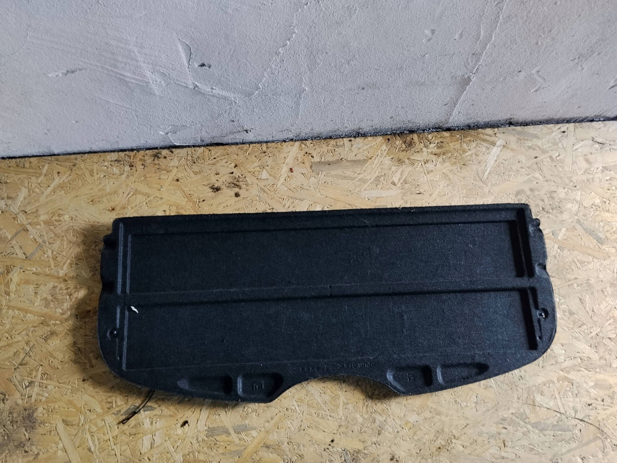 plato boot Peugeot 207 HB