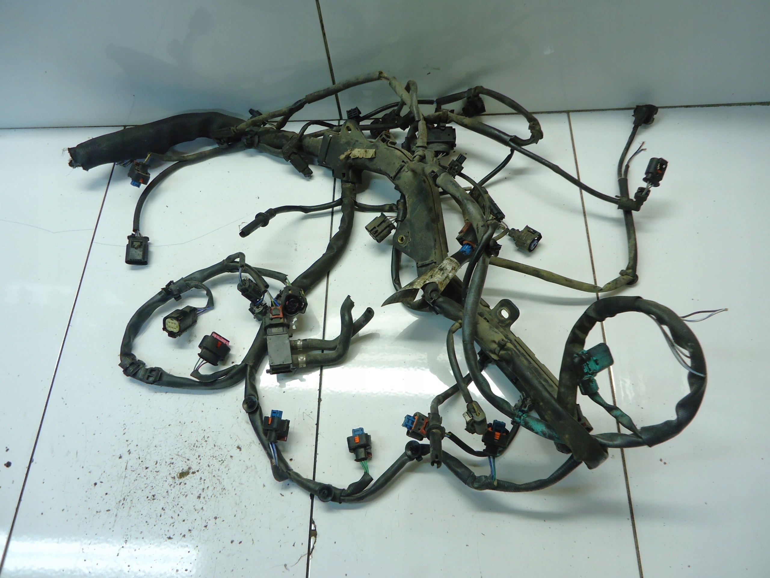 OPEL INSIGNIA ZAFIRA B 2.0CDTI B20DTH bundle motor wiring 39012590