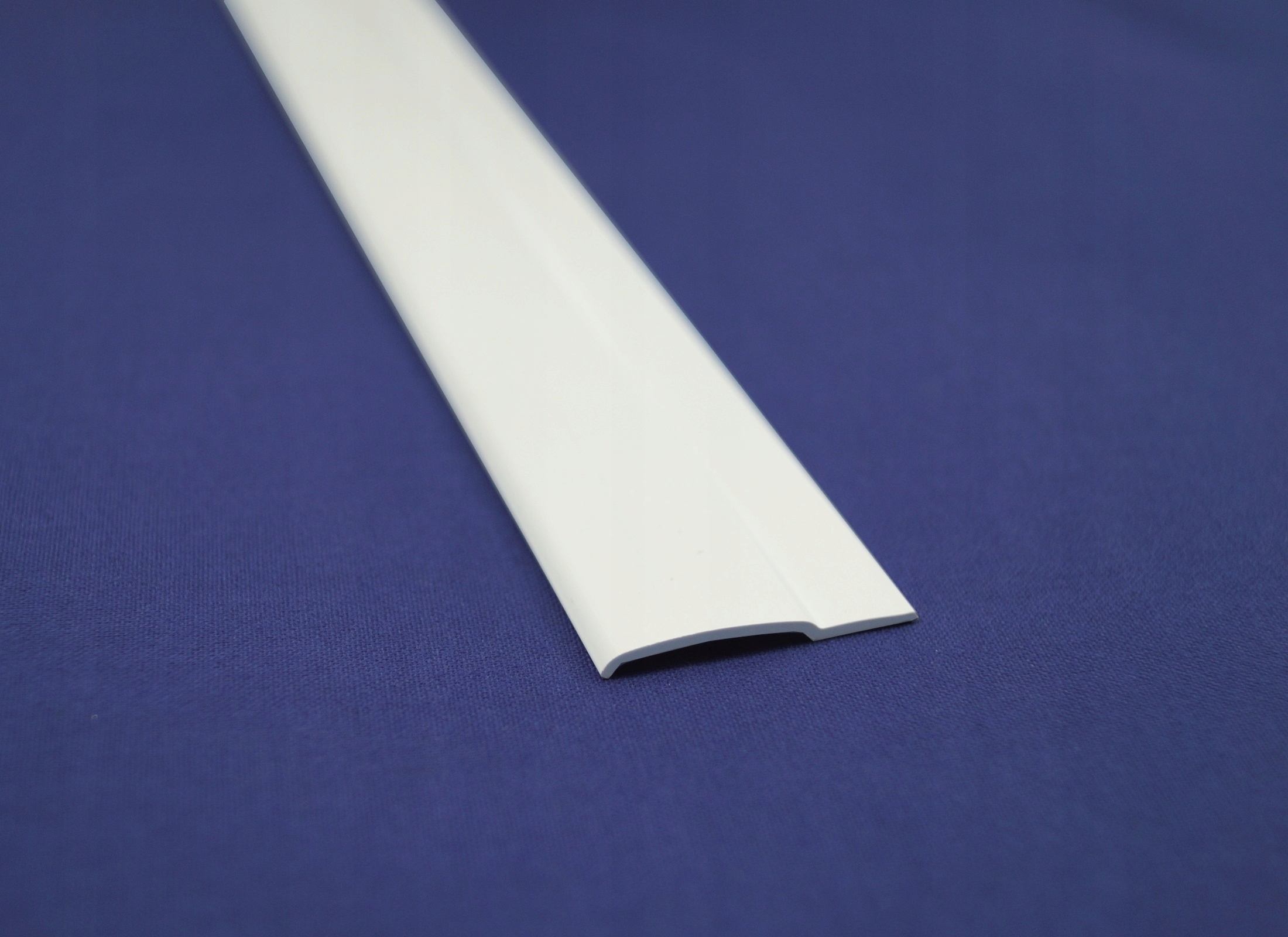 PROWADNICE PŁASKIE DO ROLET LISTWY PCV 150CM-2 SZT Rodzaj prowadnica