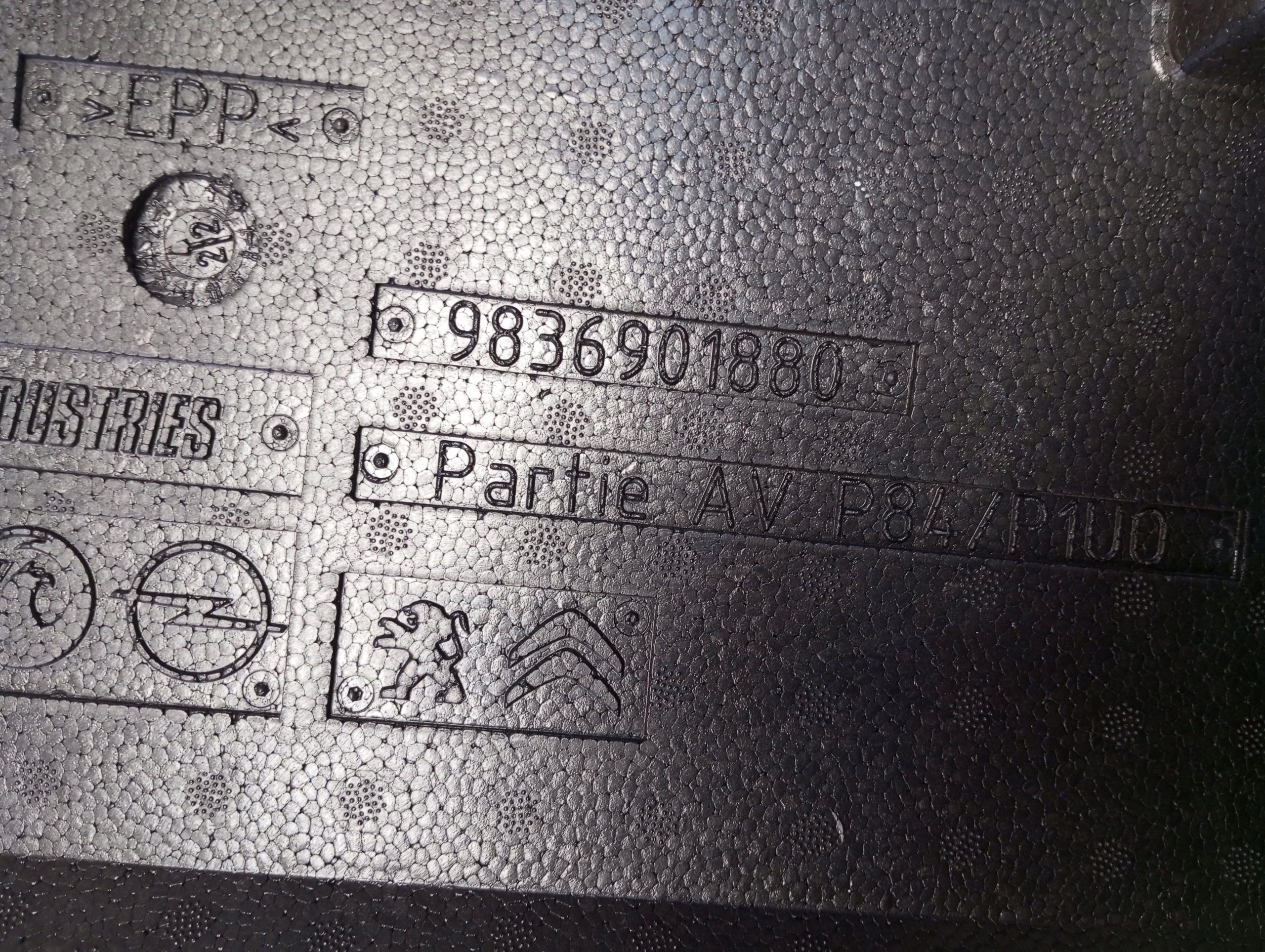 boot floor well PEUGEOT 3008 II 9836901880