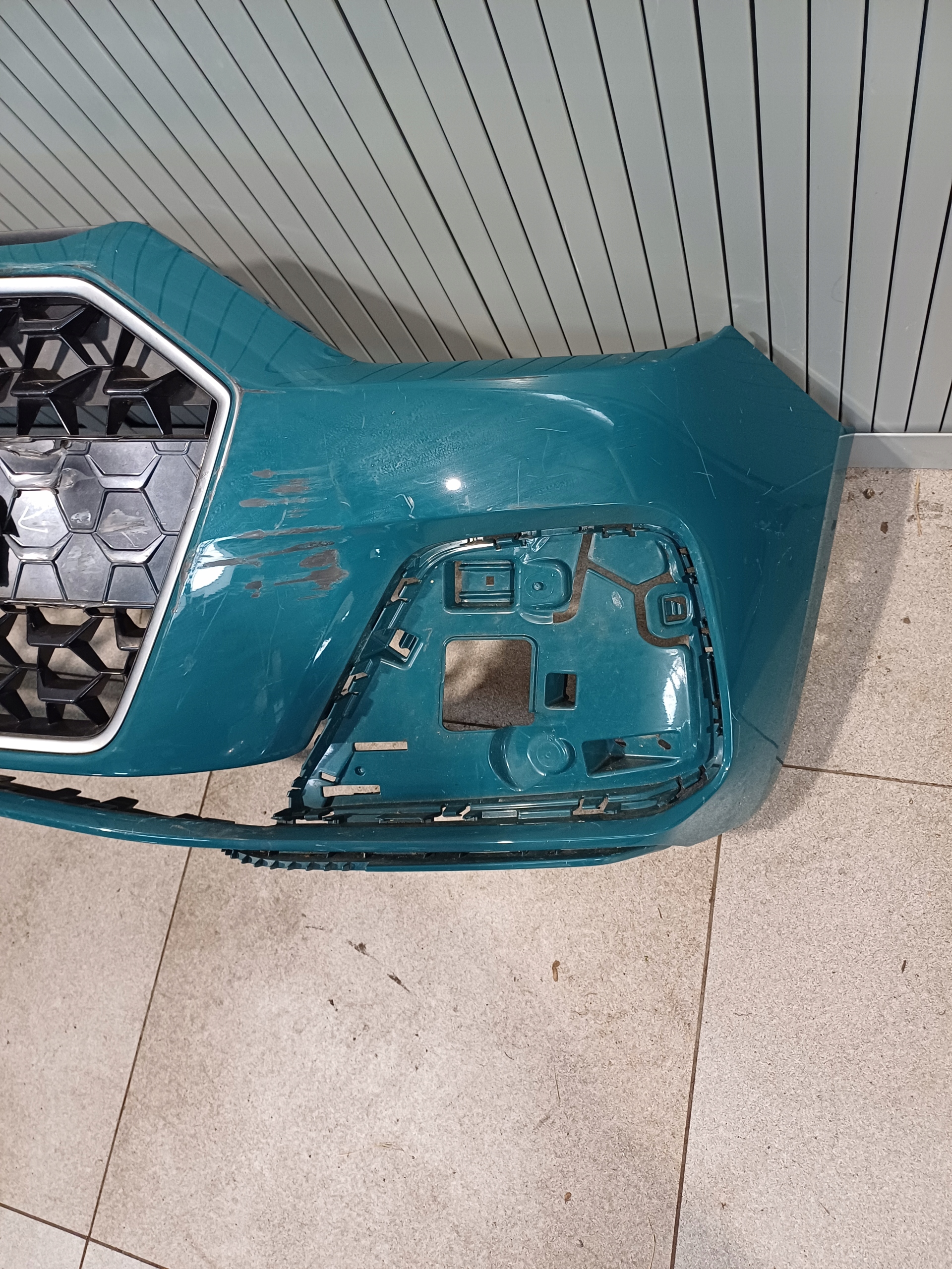 bumper front front AUDI A1 II 82A 82A807437A S-LINE