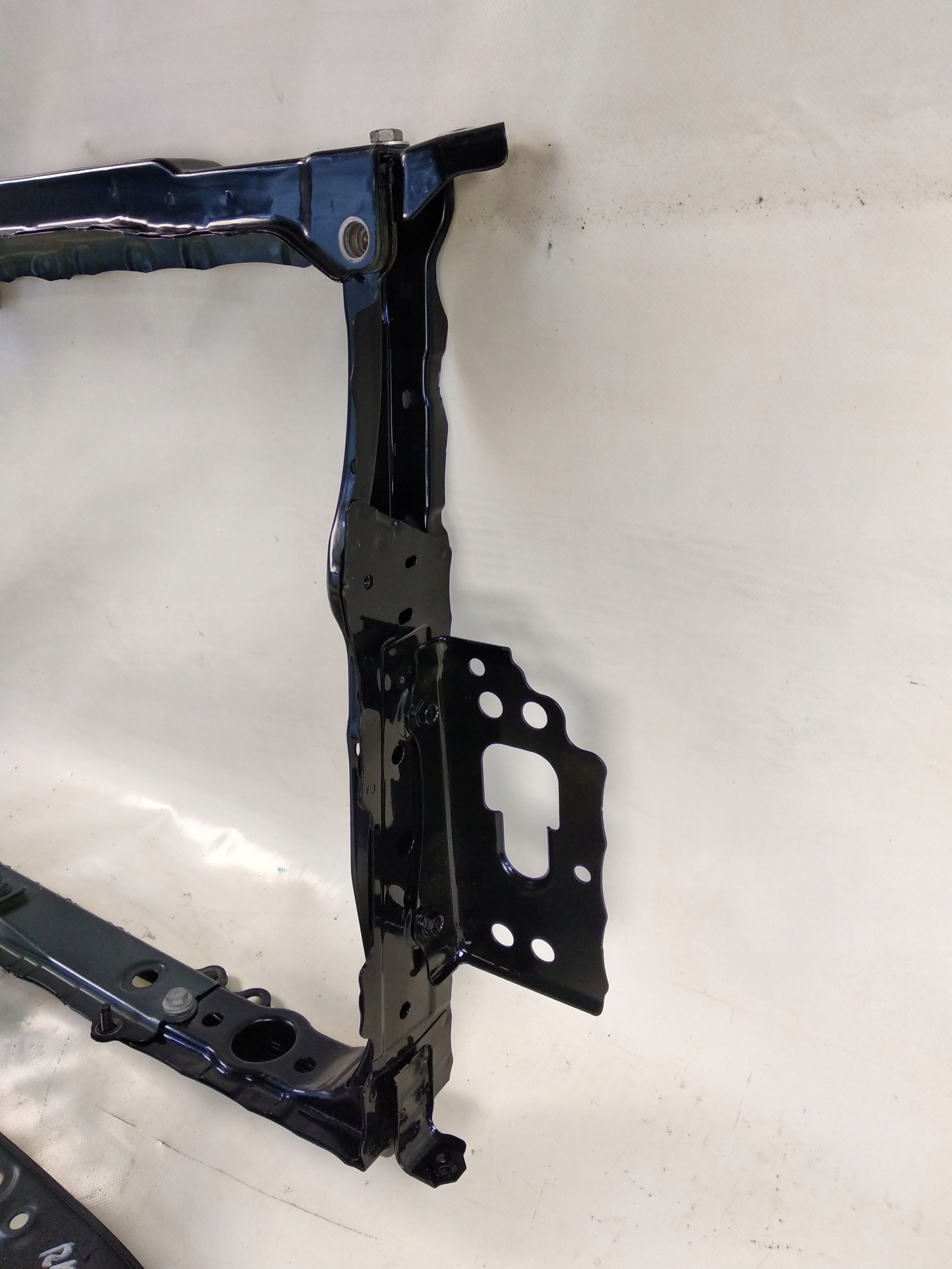 TOYOTA RAV4 IV LIFT PAS PRZEDNI PRZÓD 2015- Typ samochodu Samochody osobowe