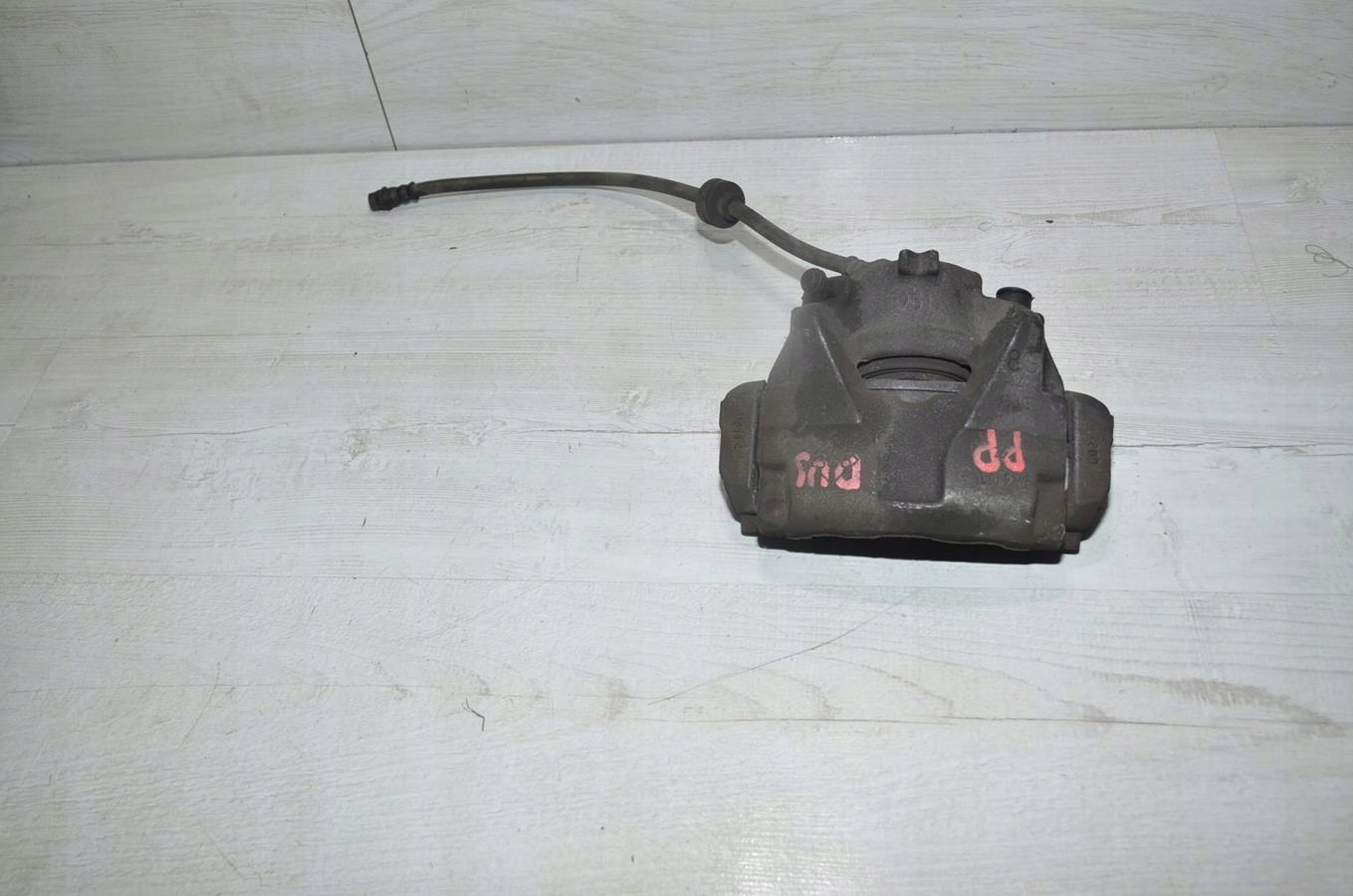 caliper right front Dacia Duster II 18r
