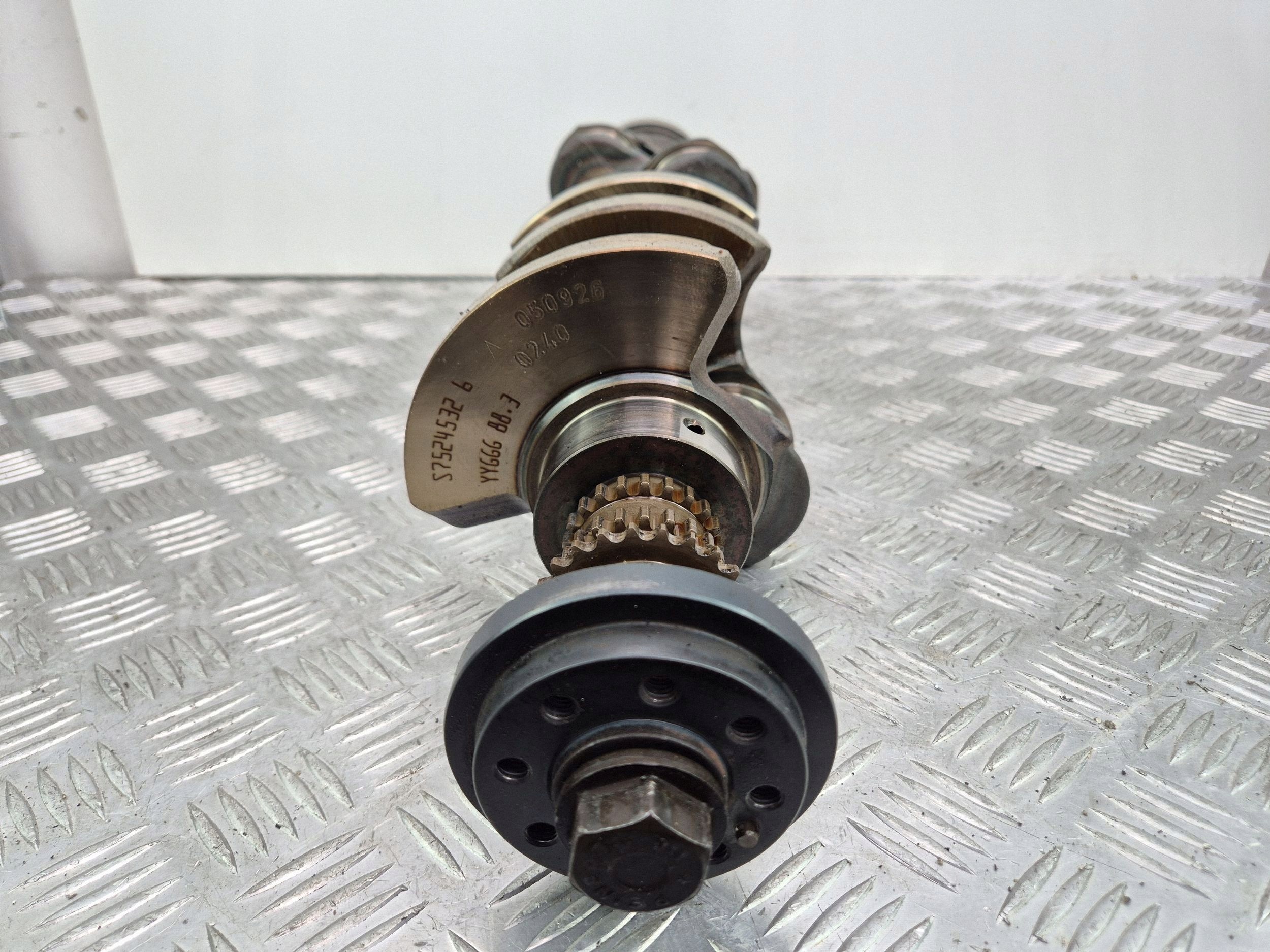 crank BMW 7 E65 E66 750i 7524842 N62B48B