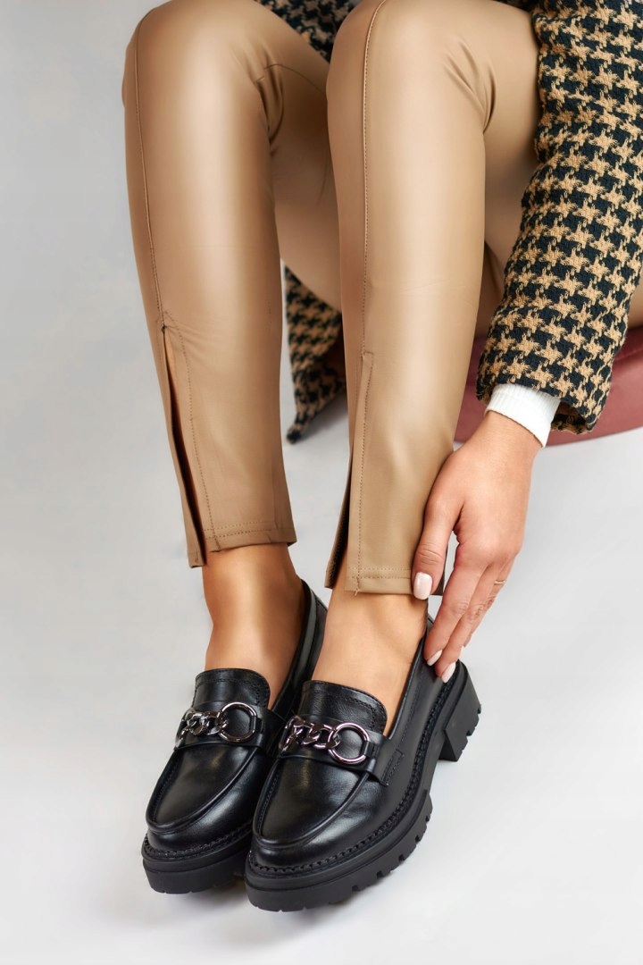 Czarne mokasyny na platformie z ekoskóry - 40 La.Fi Stan opakowania oryginalne