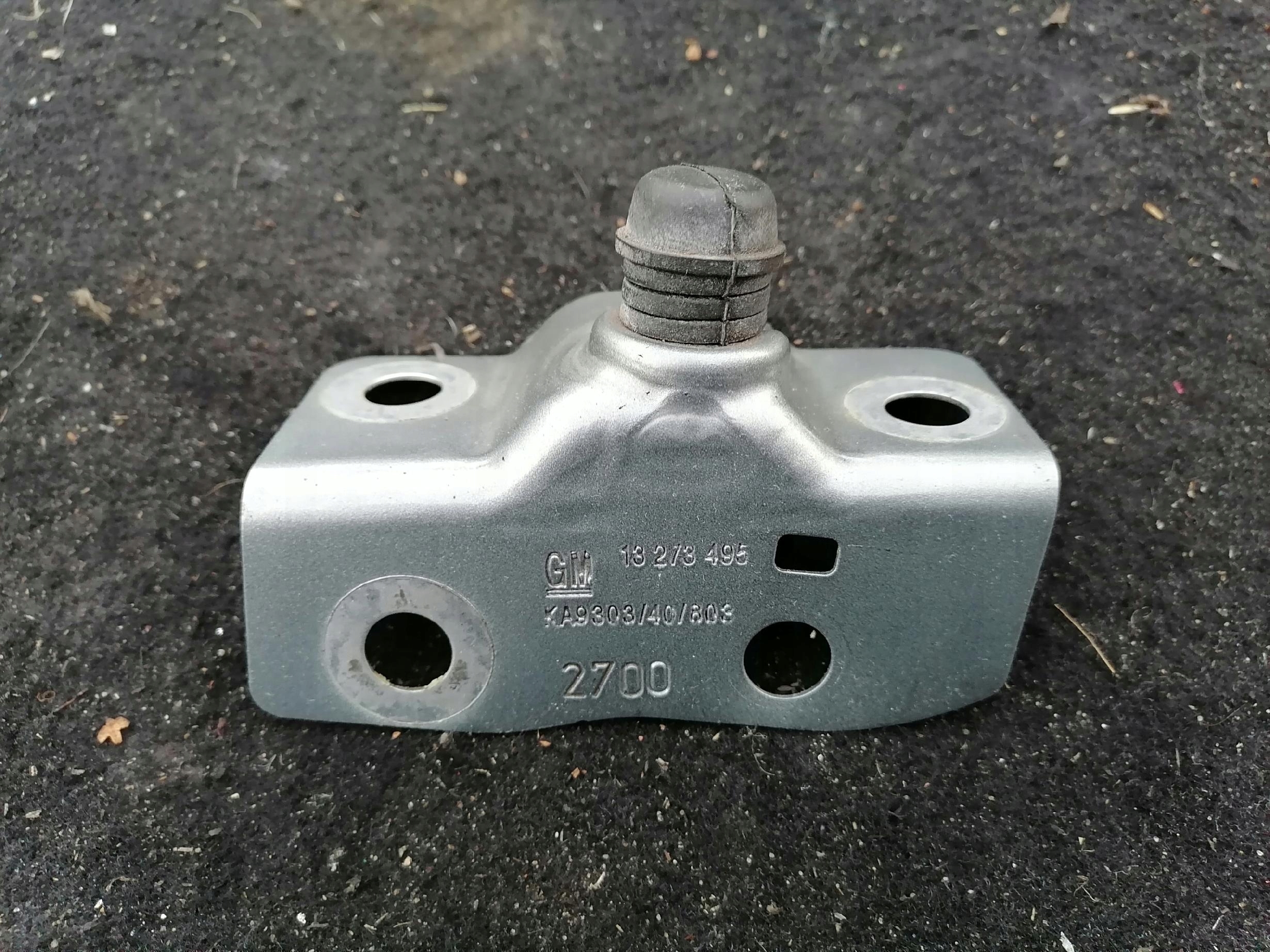 MERIVA B II tip console bonnets right 13273494