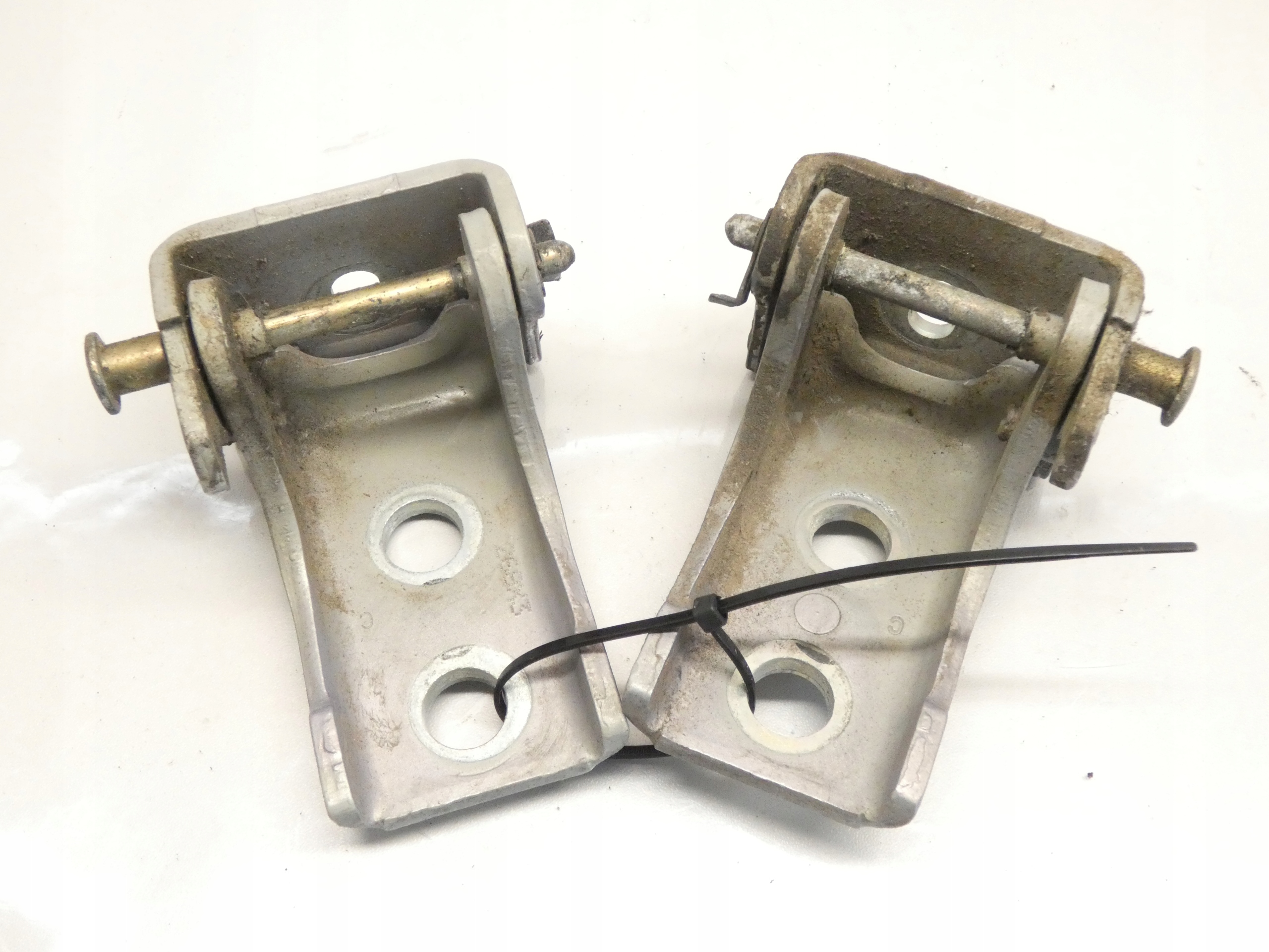 hinge door right front CITROEN C2 03-09 KNAC KOMPLET 2X GORA DOL