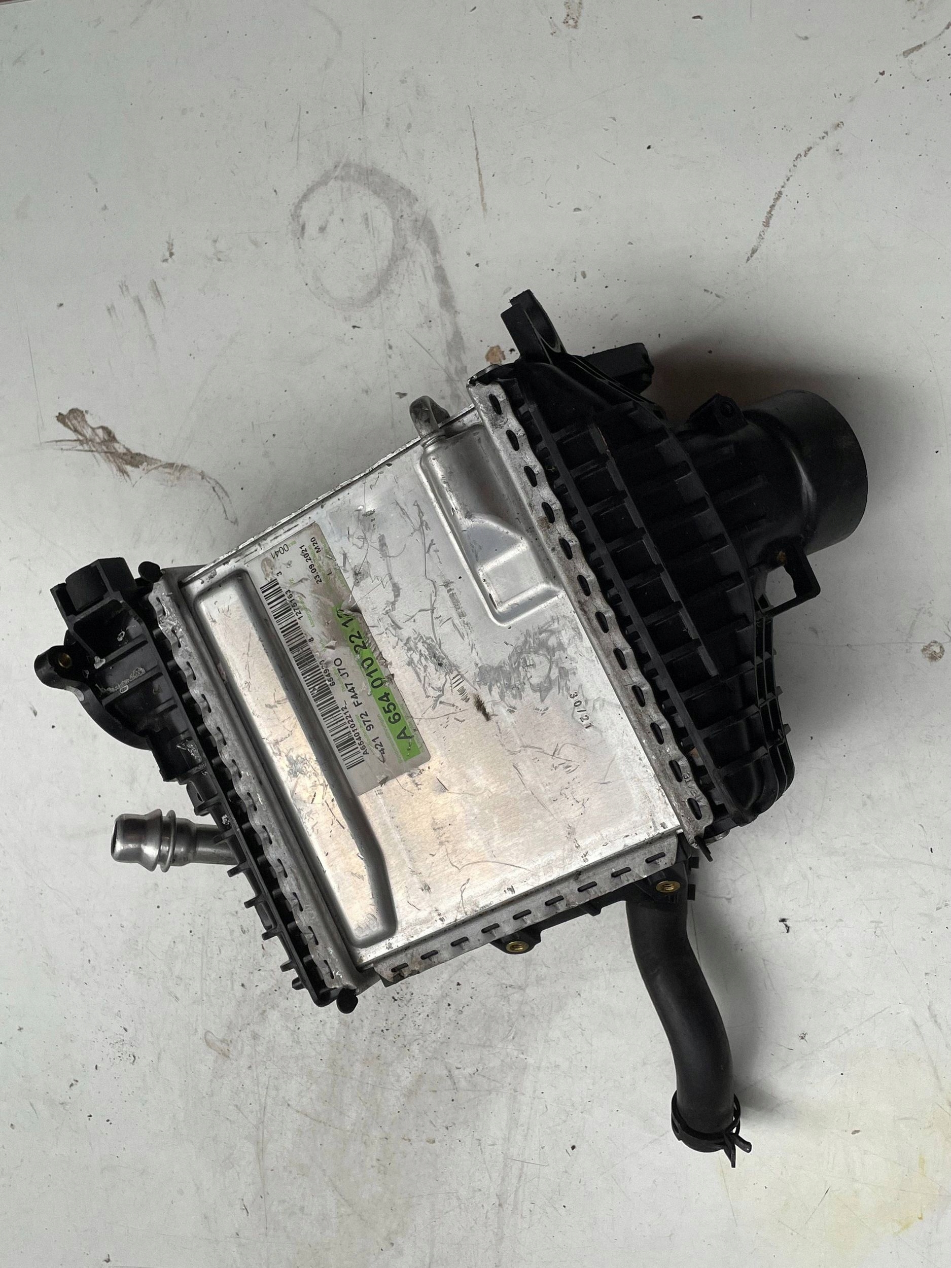 MERCEDES A654 radiator intercooler A6540904101 A6540102212 !J