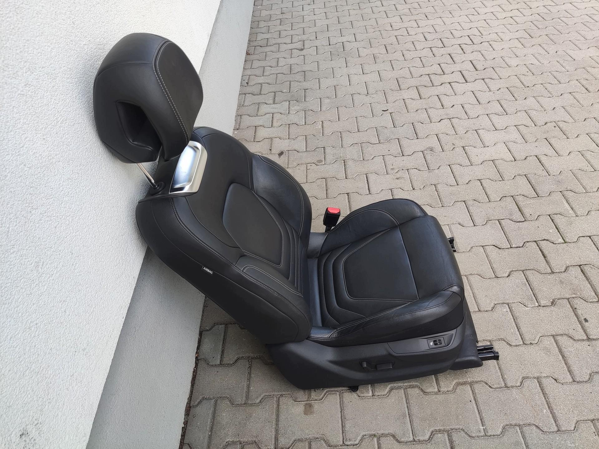 seat right front front of the passenger CITROEN DS5 2011-2015 electrical heated