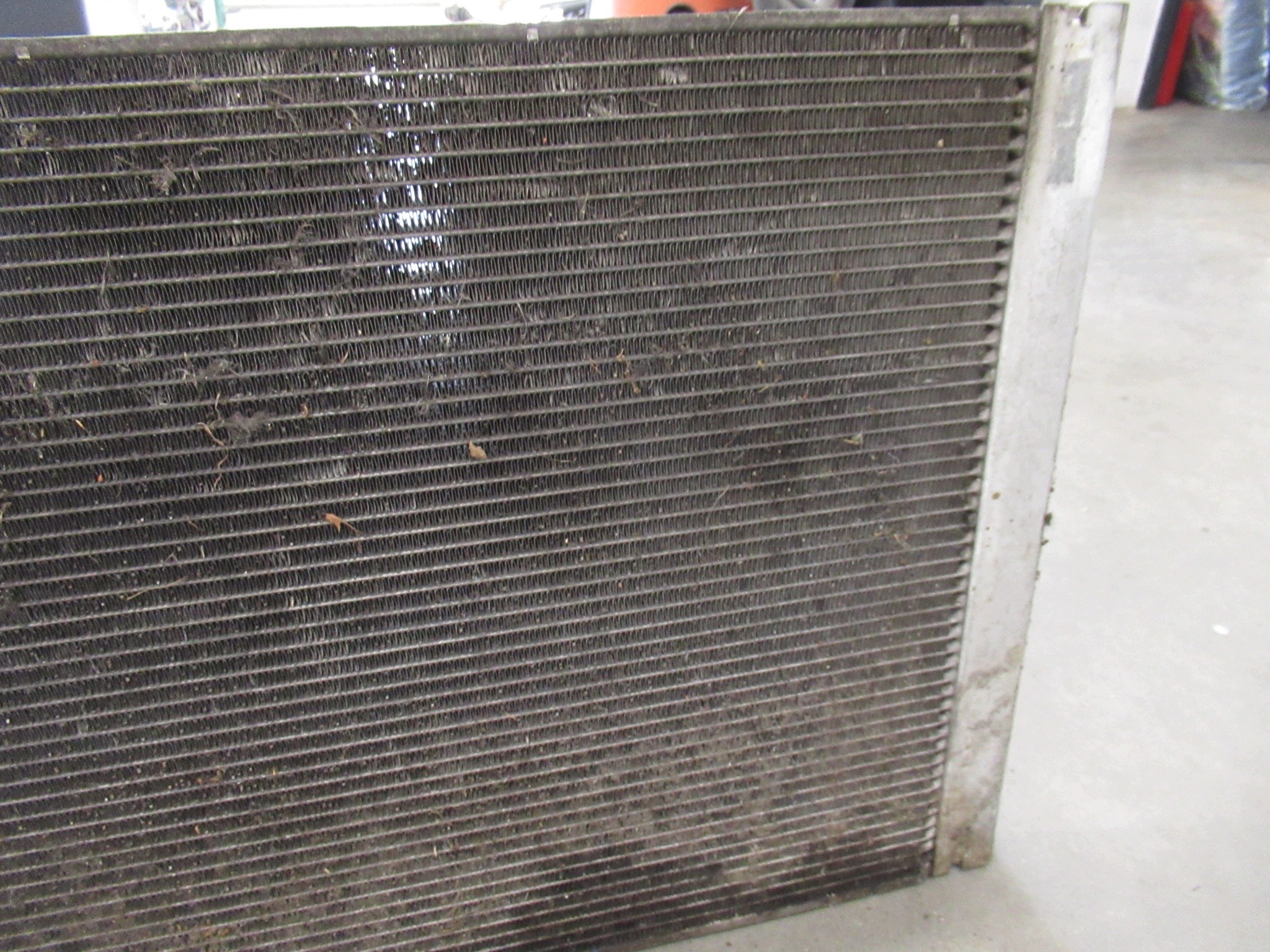 chladič vody BMW E60 E61 E63 E64 E65 E66 M54 N52 N53 N62 benzín