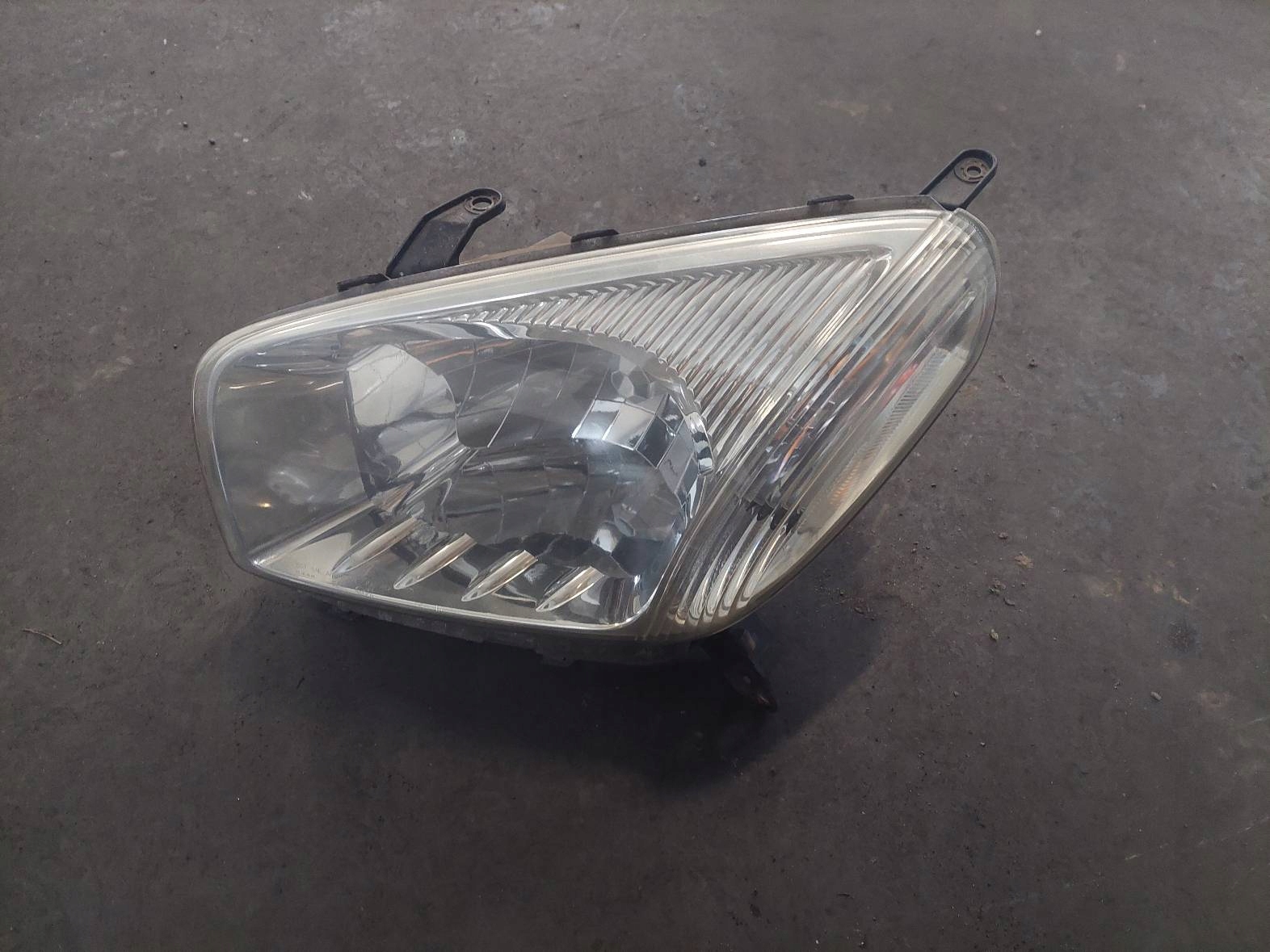 fender left front + light left front + tension belt upper sider TOYOTA RAV4 II 1D4