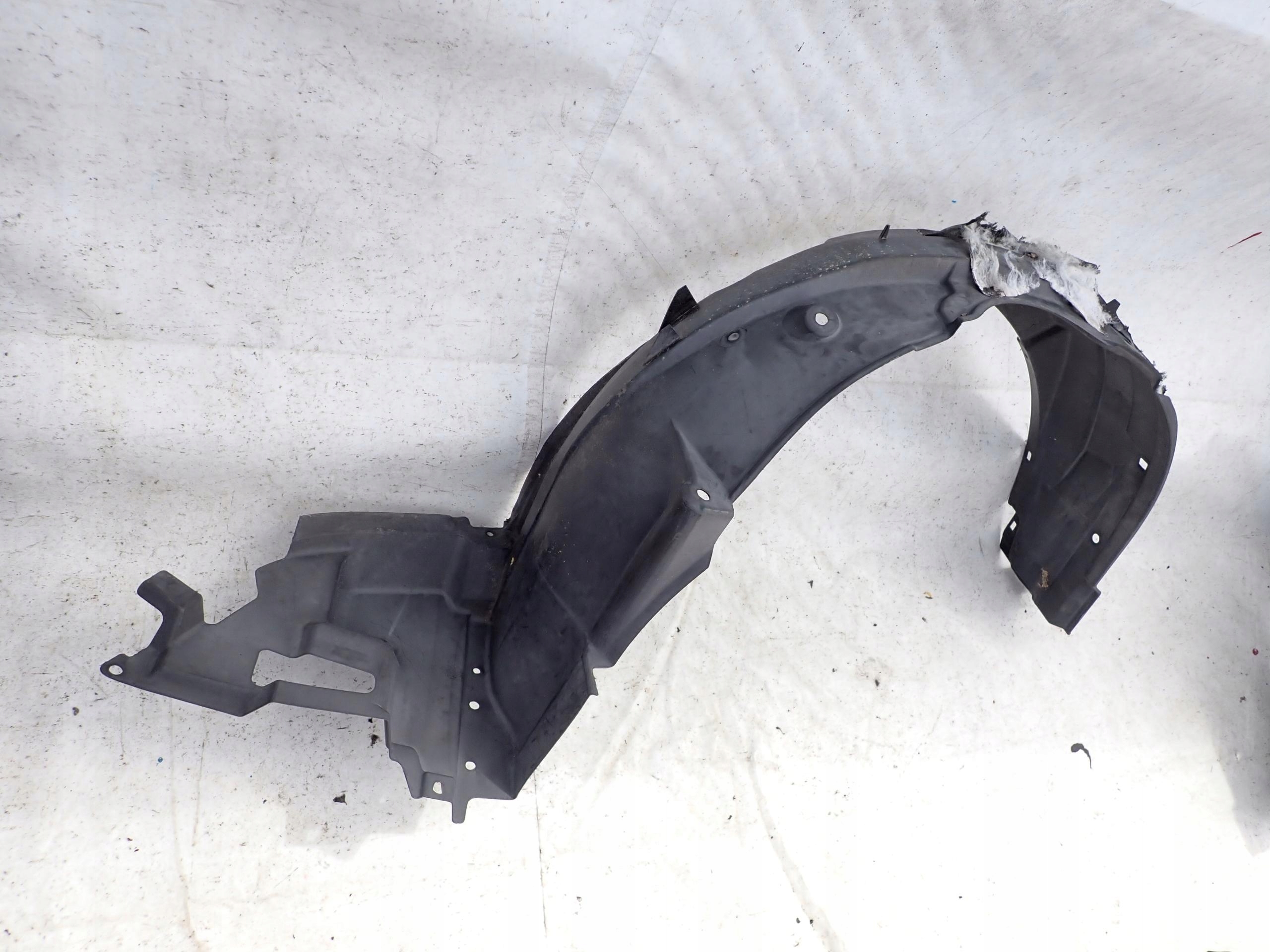 TOYOTA COROLLA VERSO II 04-09 mudguard right front