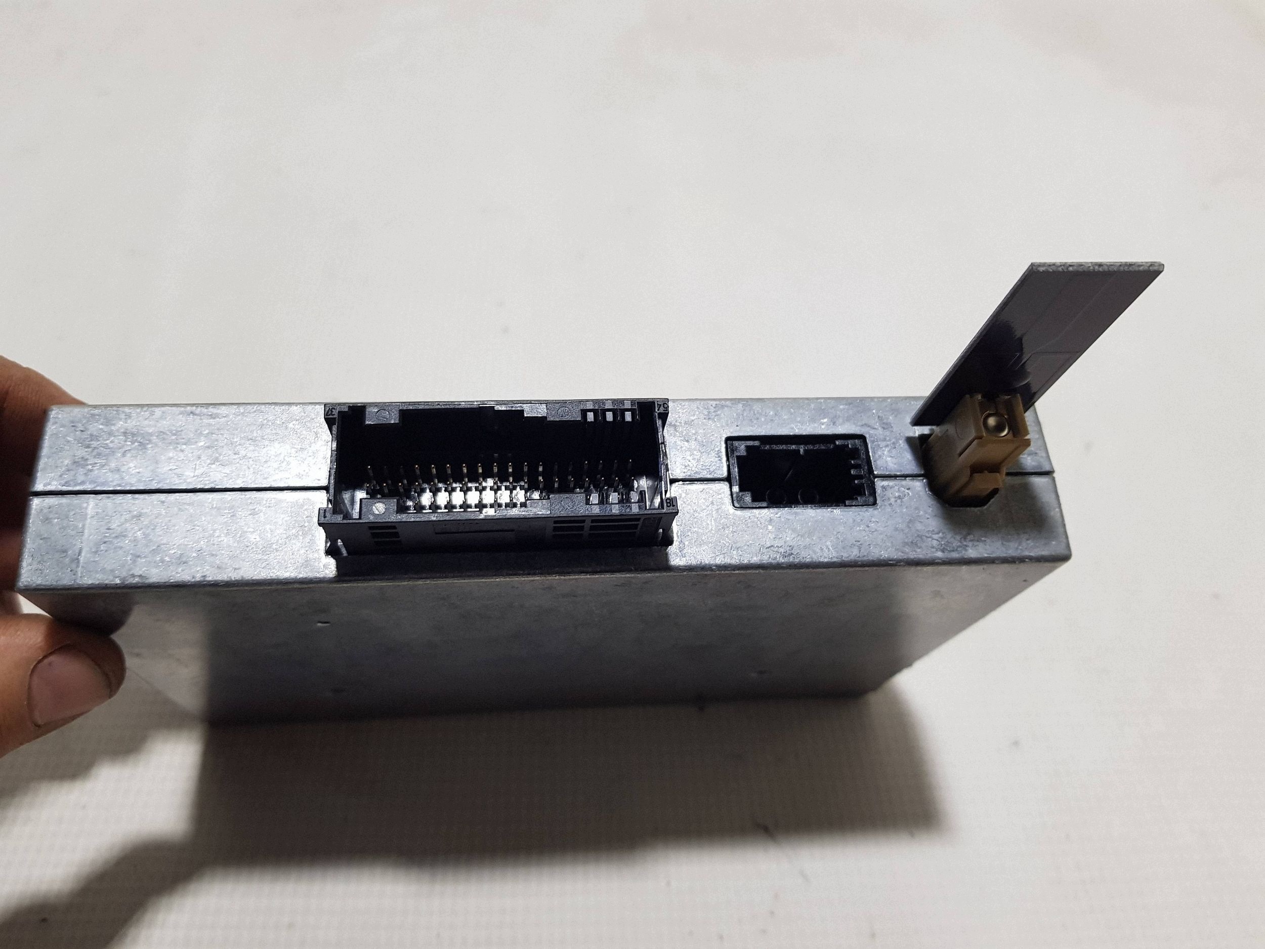 upravljačka BLUETOOTH AUDI A6 C6 A5 A4 B8 A8 D3 Q7 4l 4E0862335 4E0910336MX