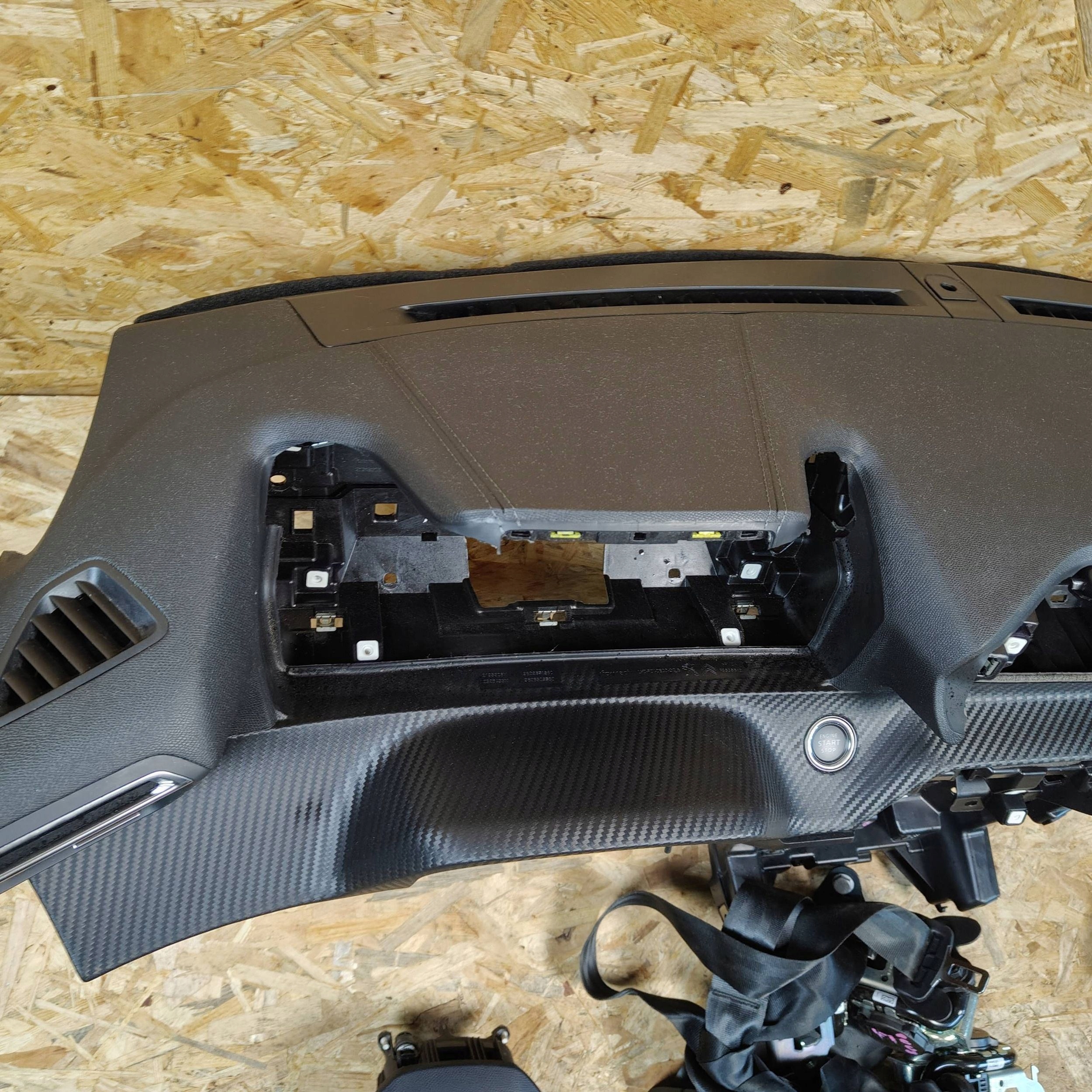 dashboard instrument panel Komplet Peugeot 208 II 2008 II GT LINE