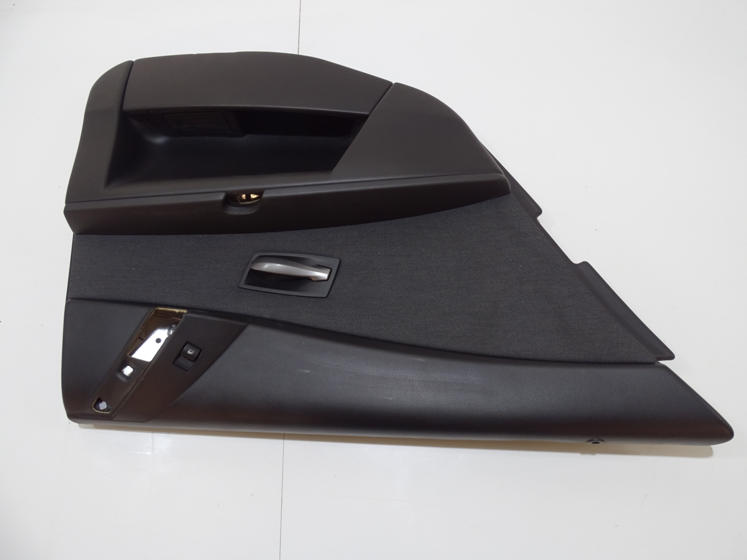 side door left rear part BMW E60 OE EUROPA LED (4642760)