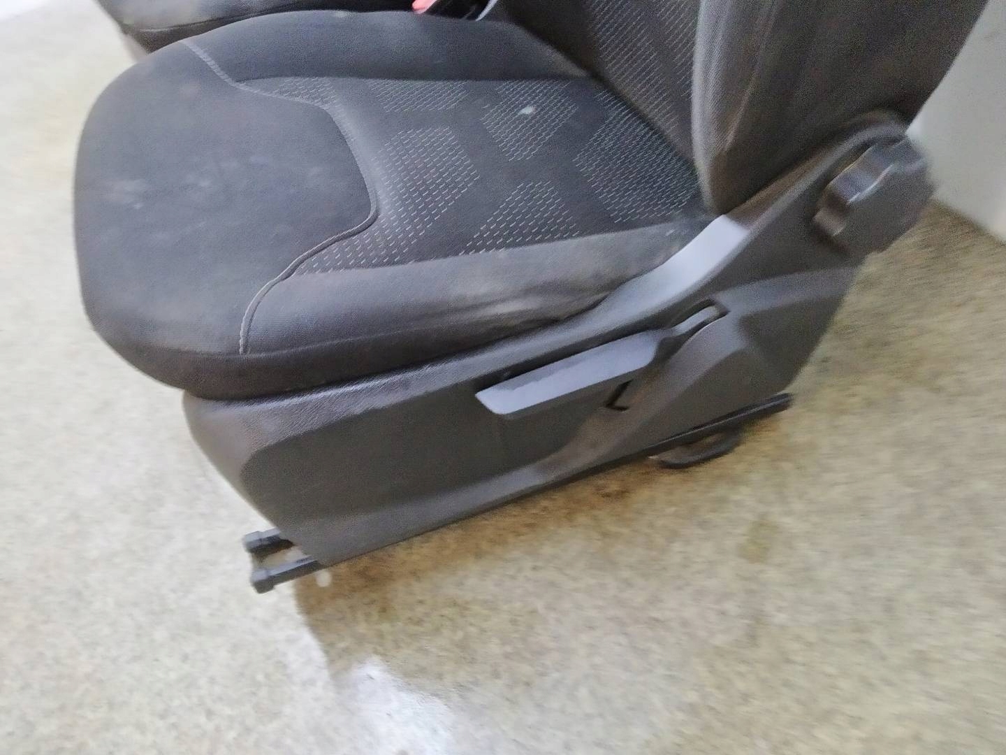 seats left right KOMPLET front Ford Transit Courier and (2014- )