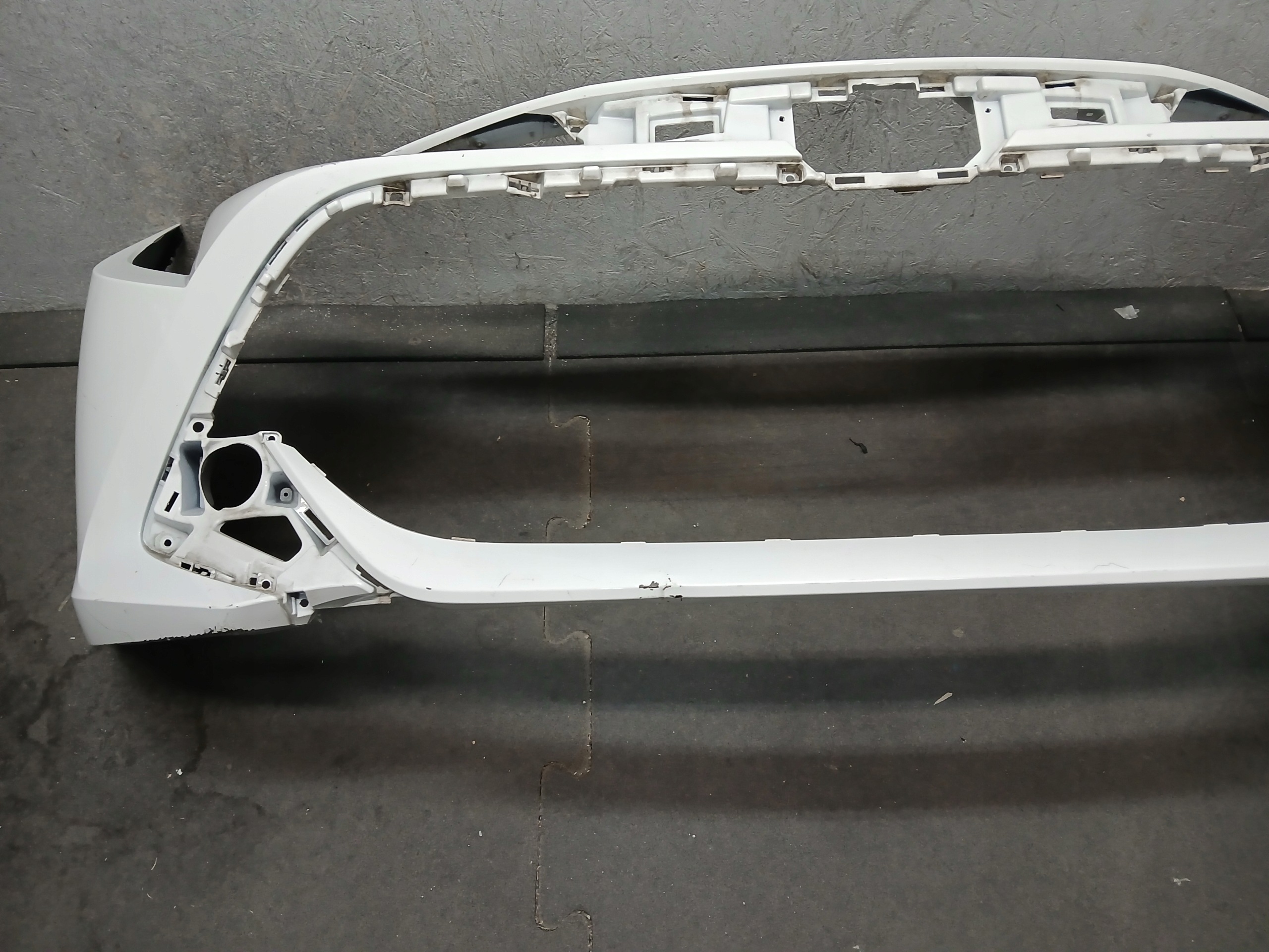 bumper front TOYOTA COROLLA E21 HB KOMBI