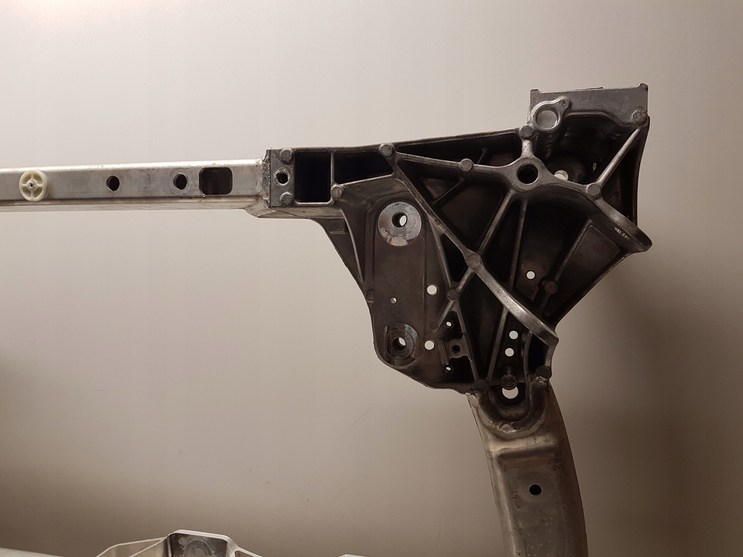 axle beam subframe front BMW G60 G61 G70 8869234