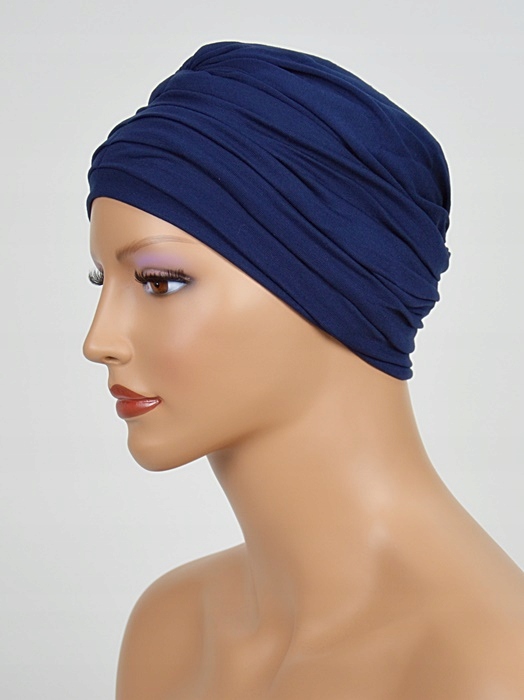 Granatowy turban damski Nadia 20 czapka bez wzoru także po chemioterapii Marka Eva Design