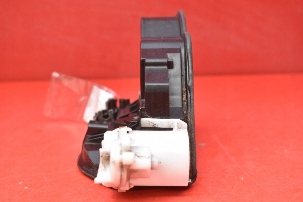 lock door left front front EU 7276661 BMW X3 F25 10-15