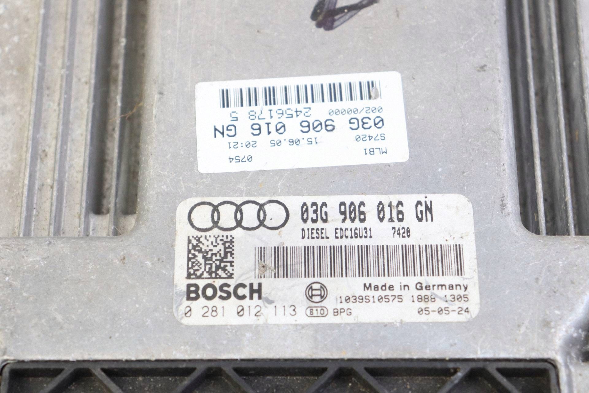 AUDI A4 B7 module unité de commande électronique uce moteur 2.0 TDI 03G906016GN 0281012113