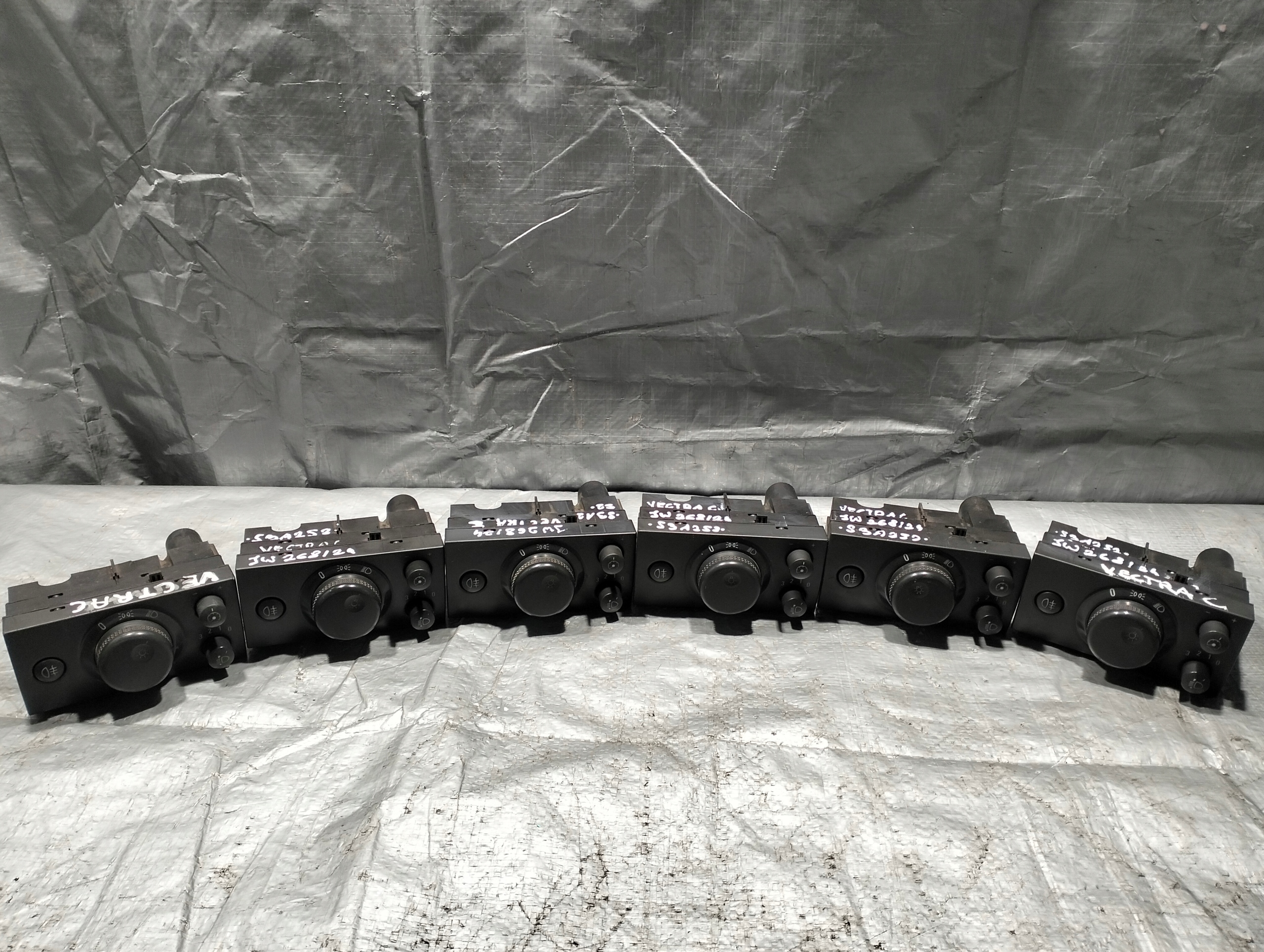 switch switch of the lights OPEL VECTRA C OE 9185884