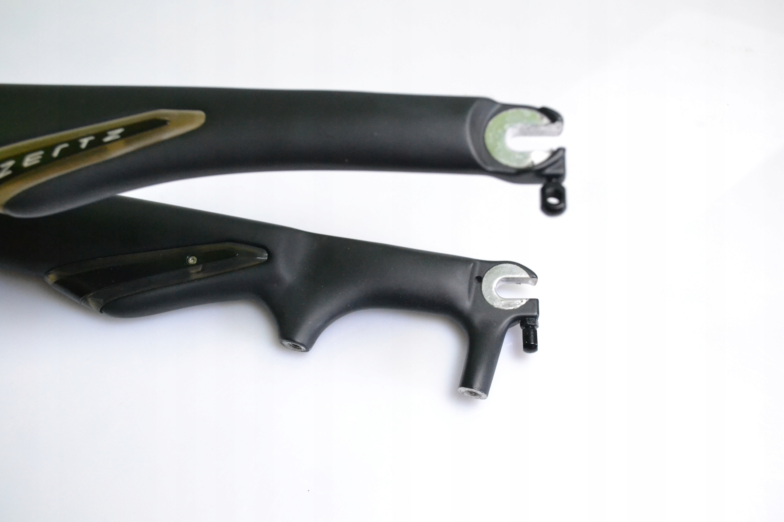 Widelec szosowy Roubaix Zertz Carbon Tarcz /X242/ Kod producenta RZX242