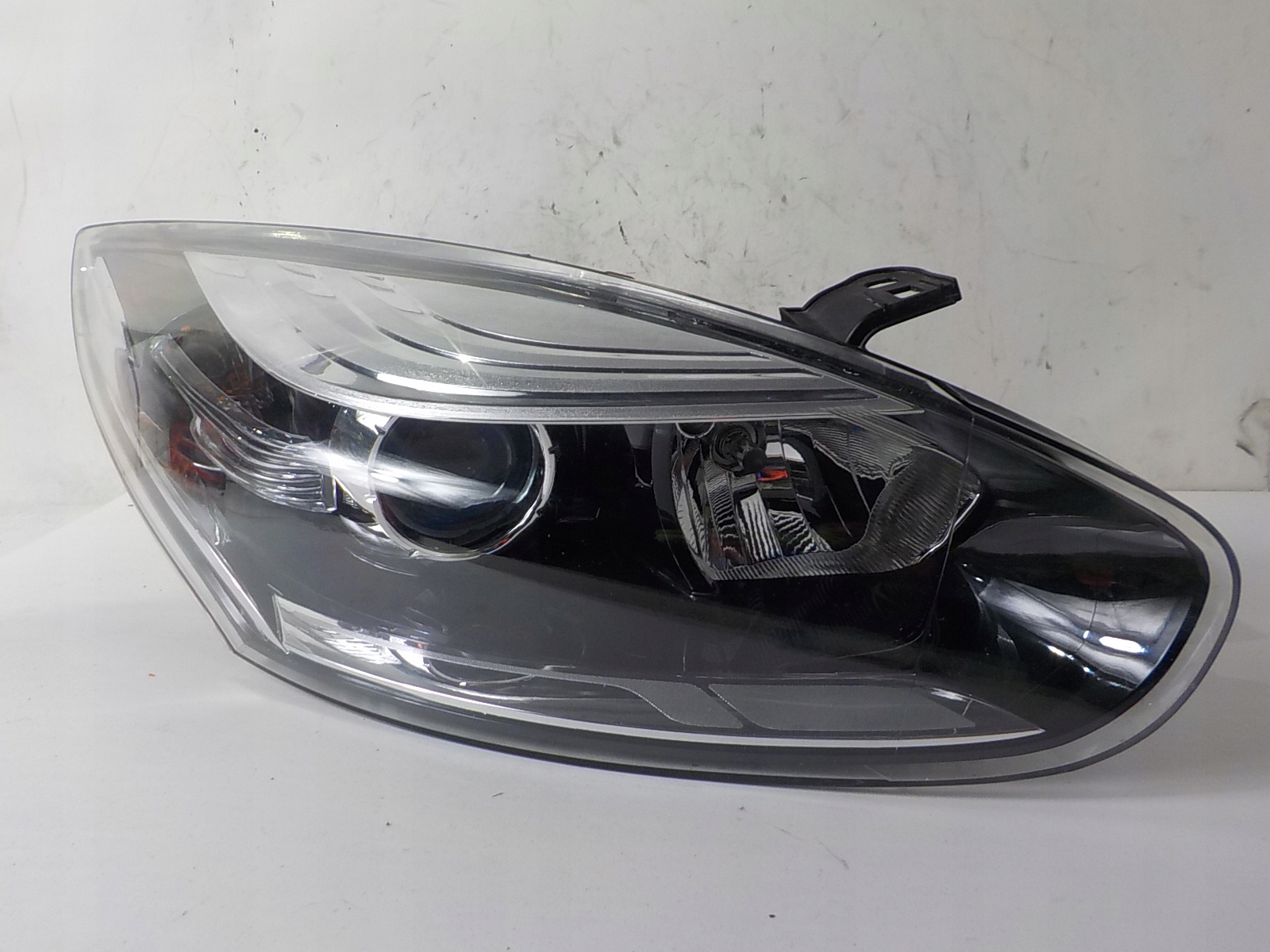 RENAULT MEGANE III LIFT light right front front UK