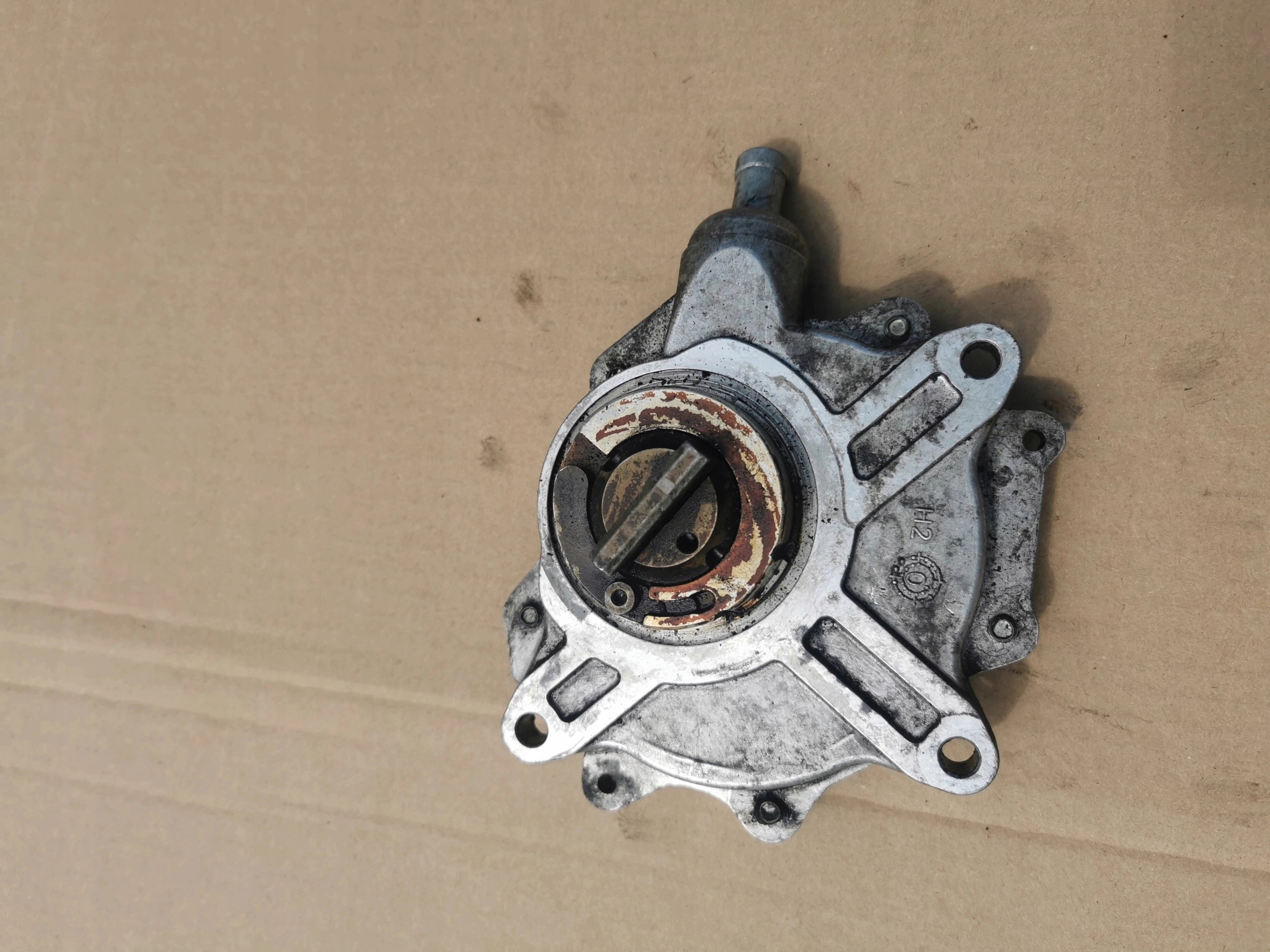 BMW E92 E90 E60 E46 E87 1166-7502656-05 7542498 68739010 WACUM VACUM pump