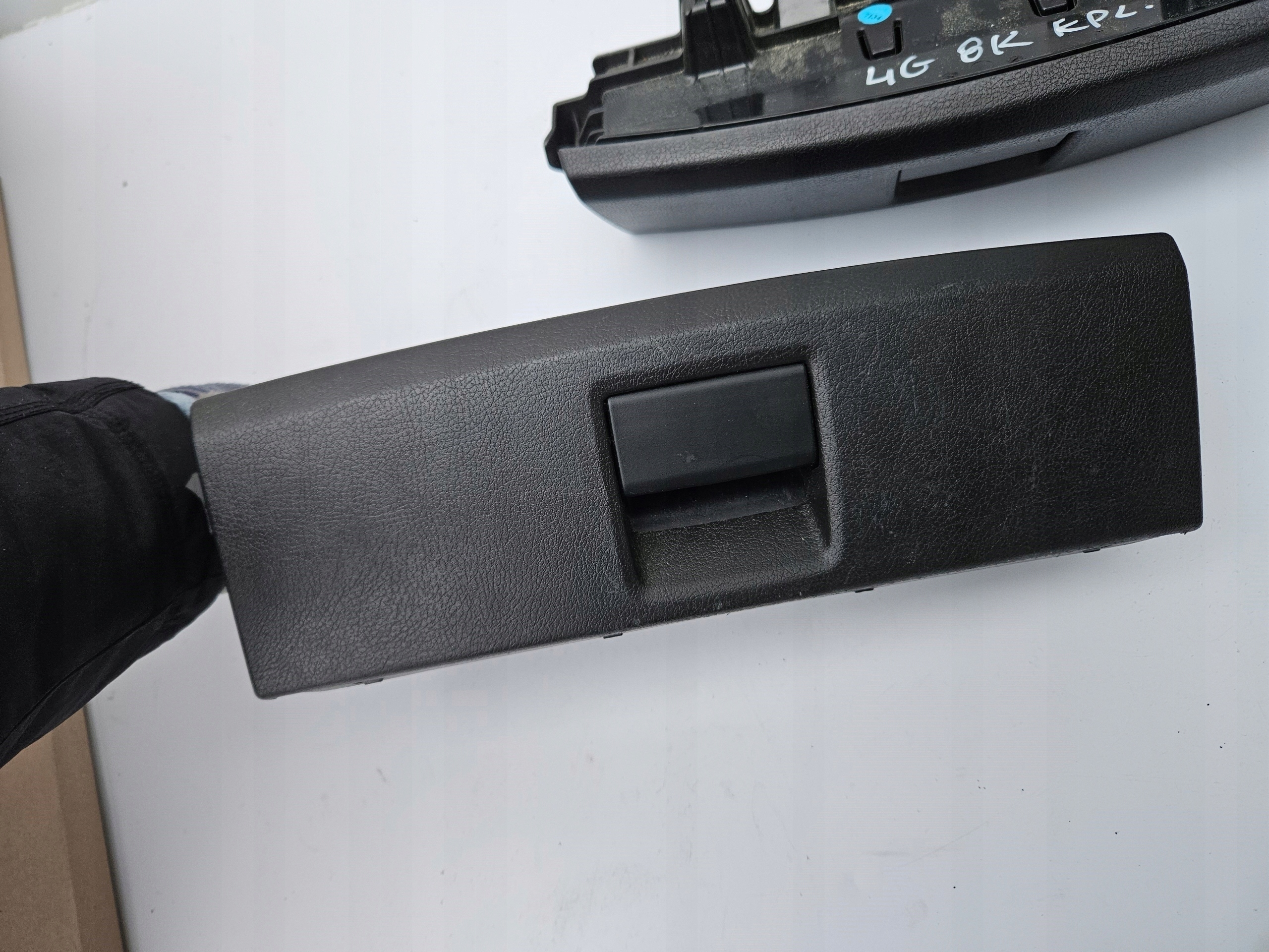 SCHOWKI unter Sitze Handschuhfach SITZ AUDI A4 B8 A6 C7 4G A7