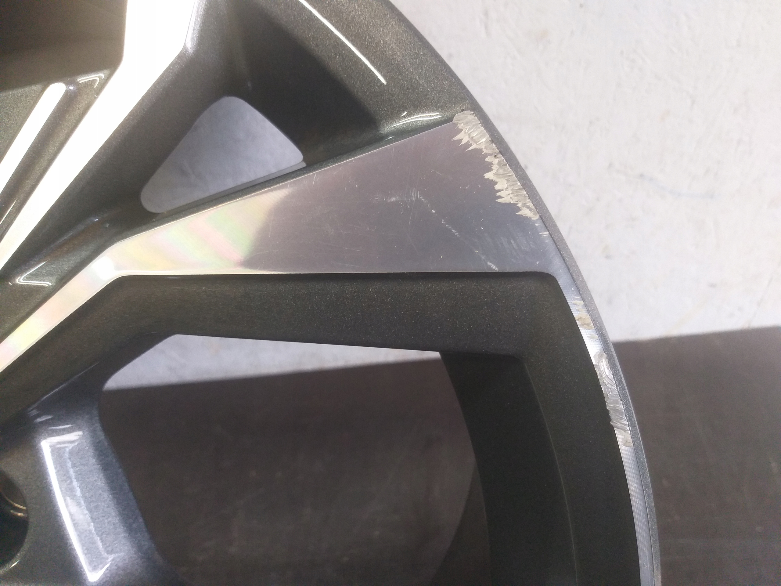 disk hliníkový AUDI A3 8J 18" ET46 5X112 8Y0601025H