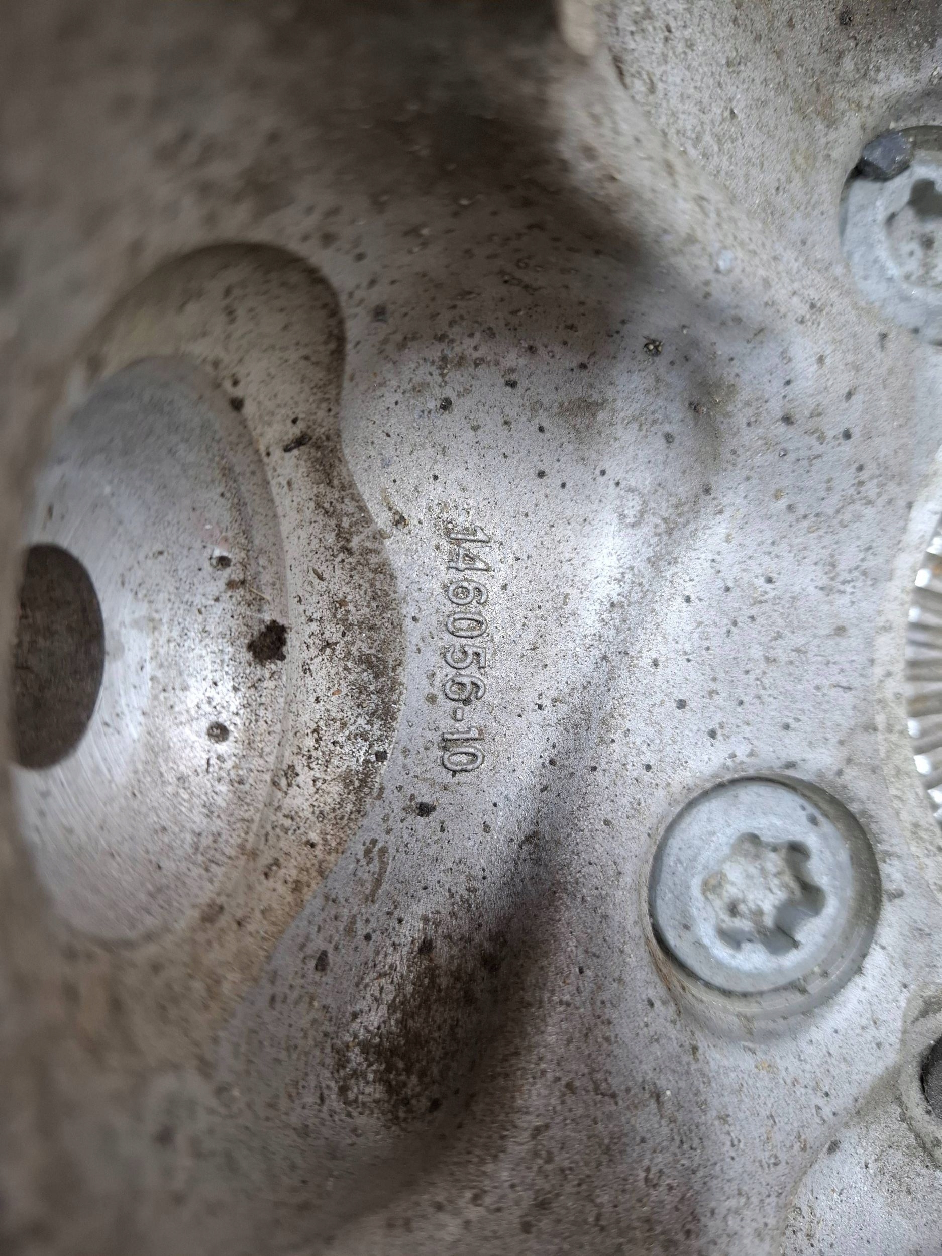 otoč čepu levý předek 6893967 BMW G42 X-DRIVE