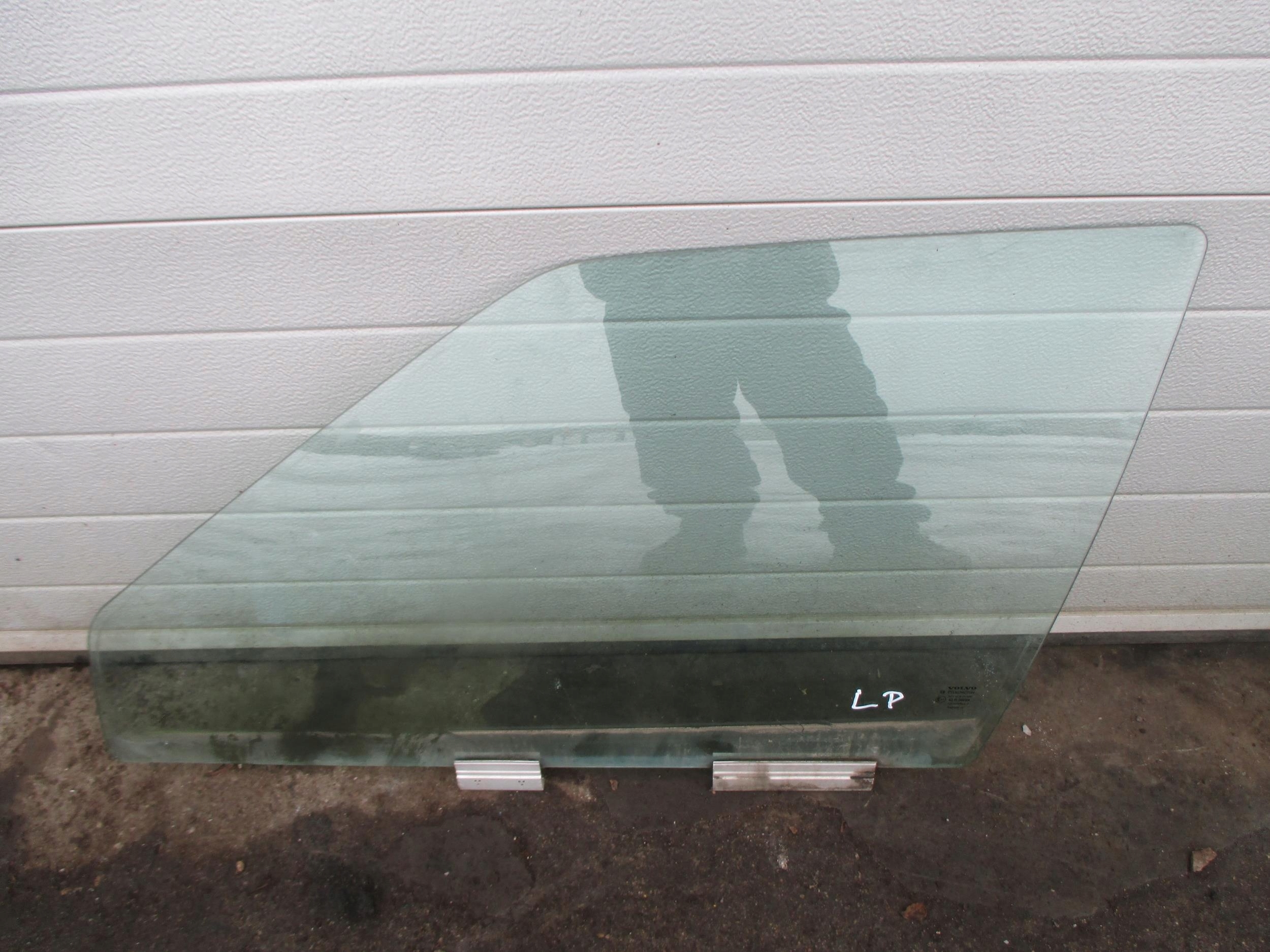 VOLVO 850 KOMBI 91-96 SZYBA LEWY PRZÓD