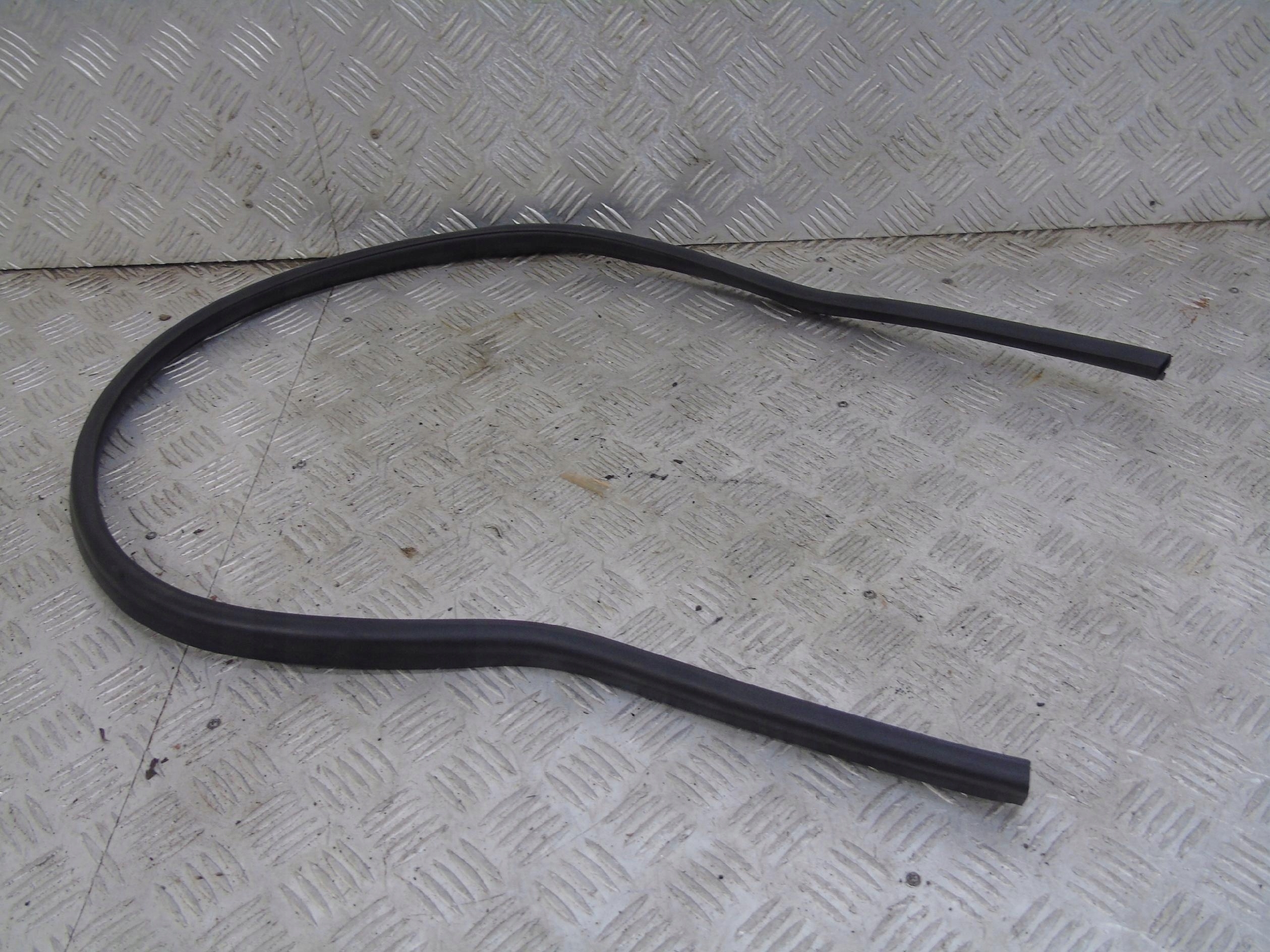 BMW F15 USZCZELKA MASKI TYŁ TYLNA 7294489