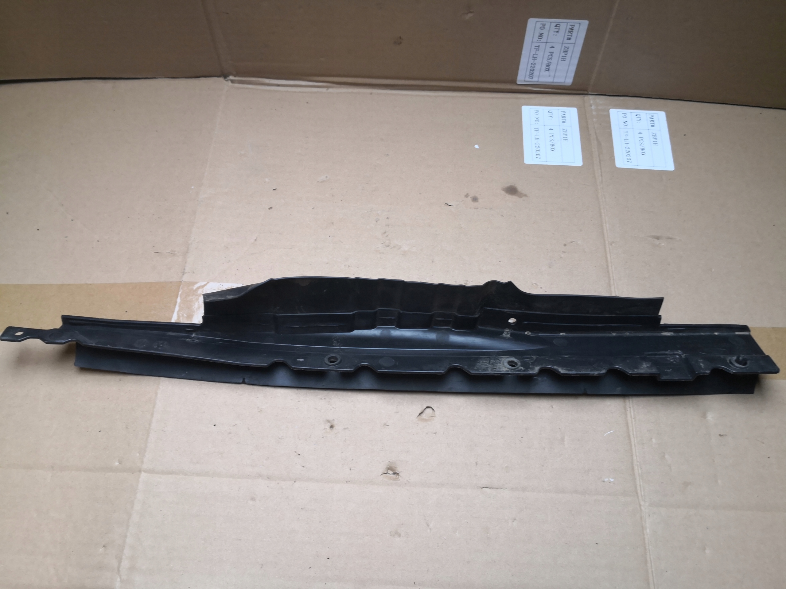 hangszigetelő sárvédöt jobb FORD MONDEO MK5