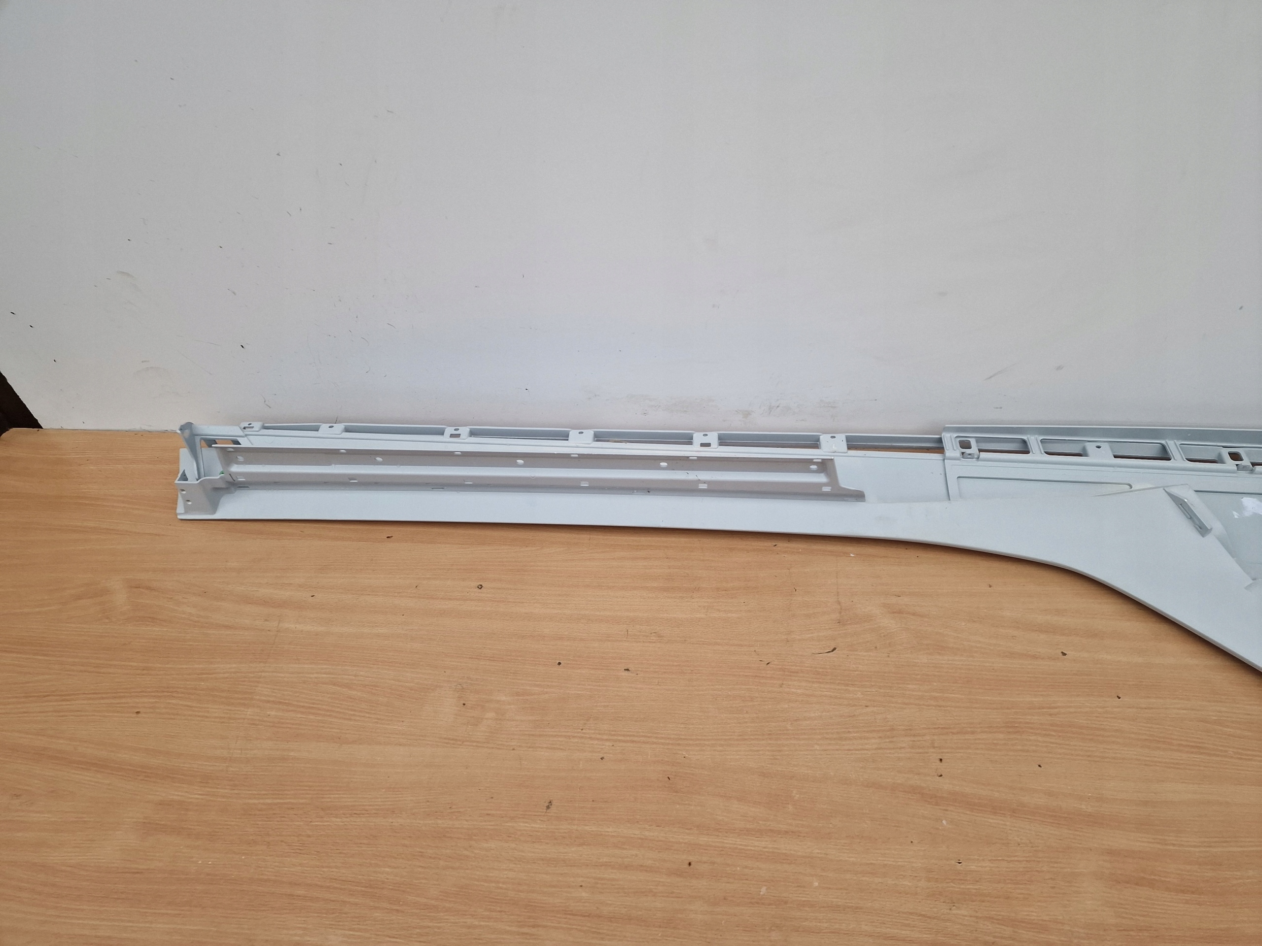 LAMBORGHINI AVENTADOR S left moulding threshold threshold