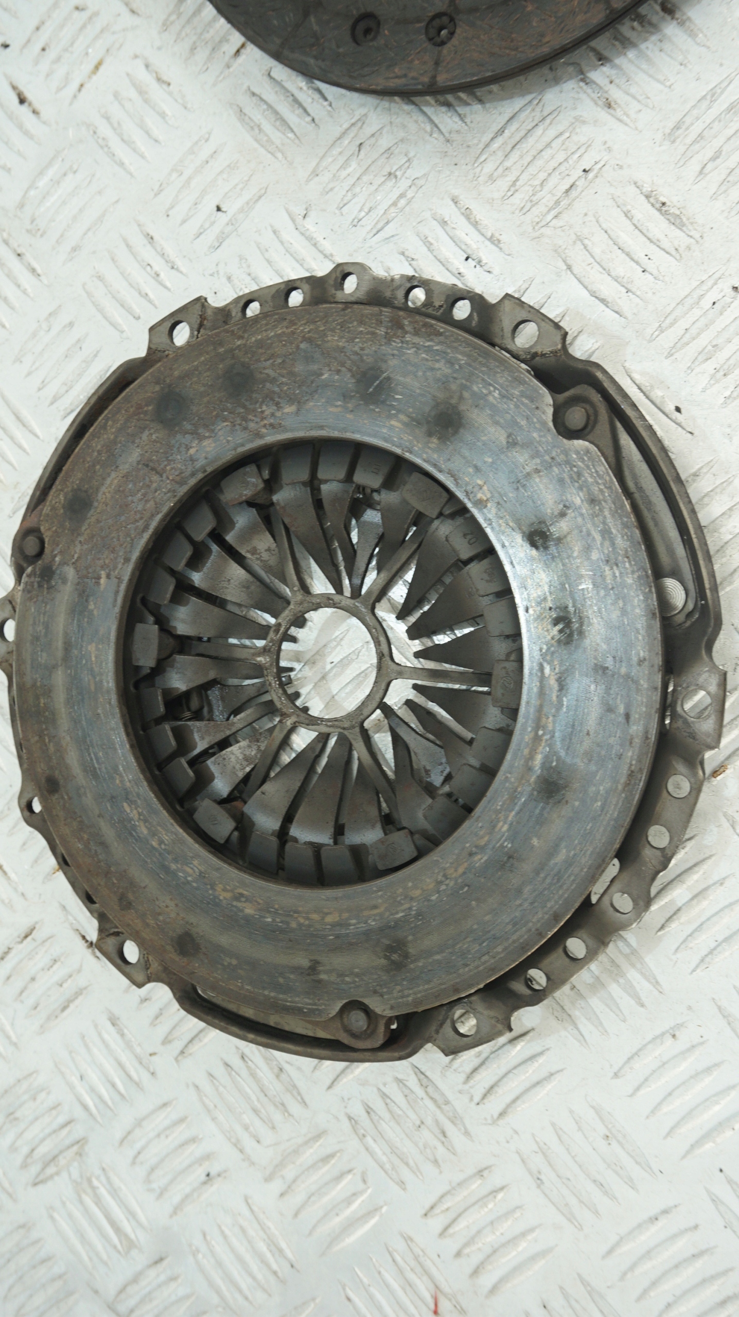 PEUGEOT CITROEN 2.0HDI 136KM DOCISK TARCZ SPRZĘGŁA Typ samochodu Samochody osobowe