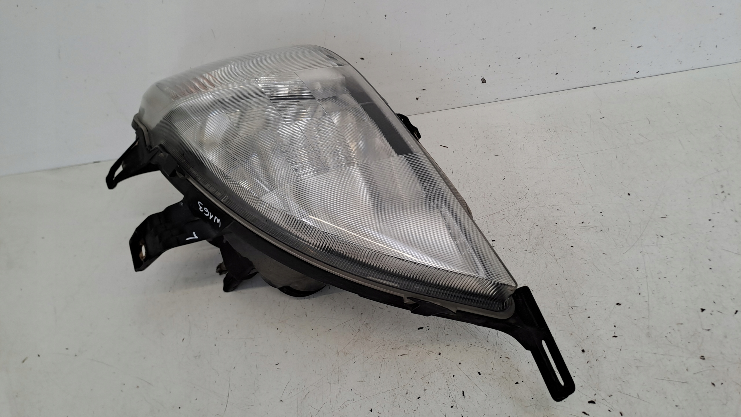 light right front europa Mercedes ML W163