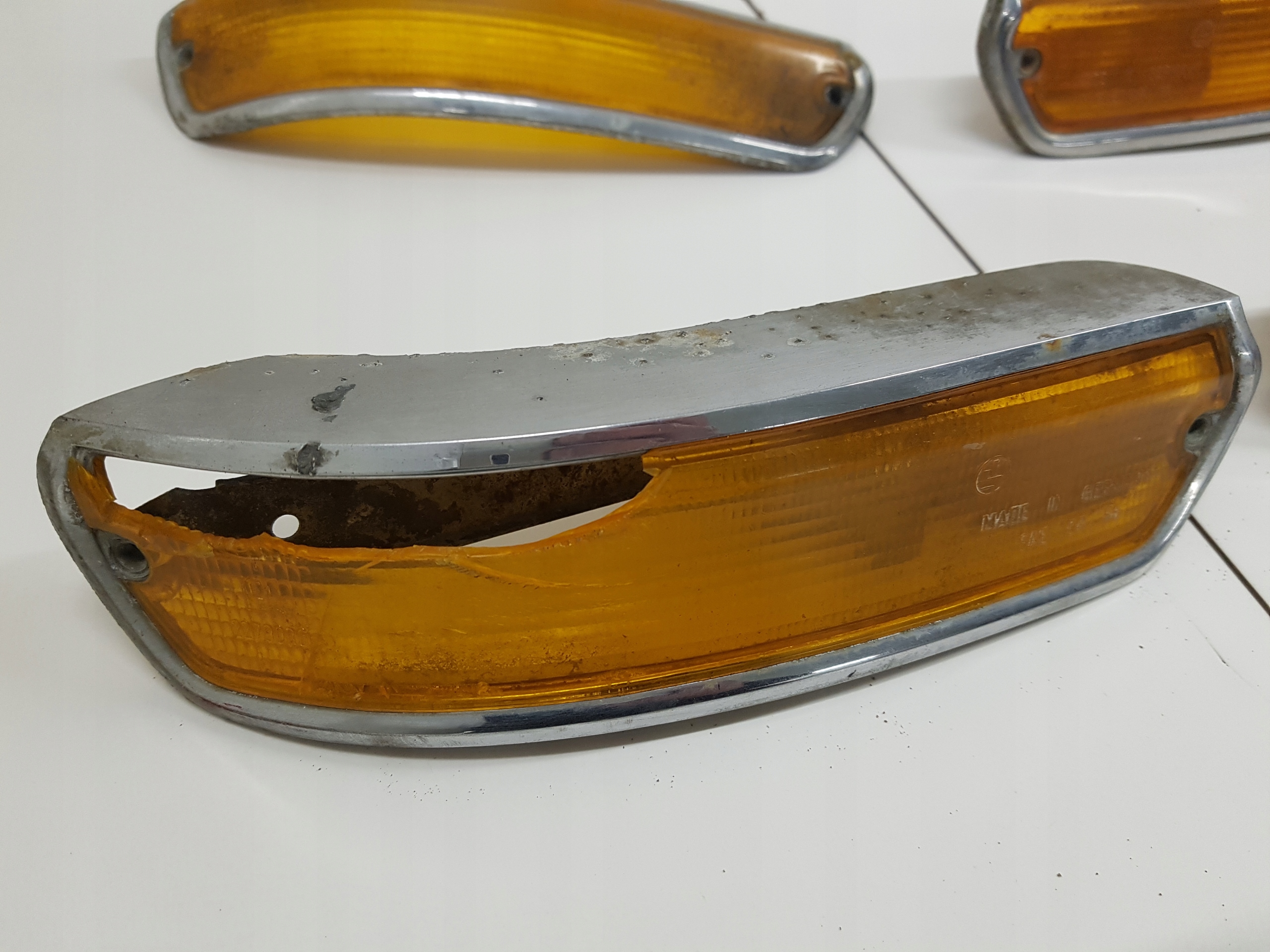 KIERUNKOWSKAZY KOMPLET BMW E10 1602