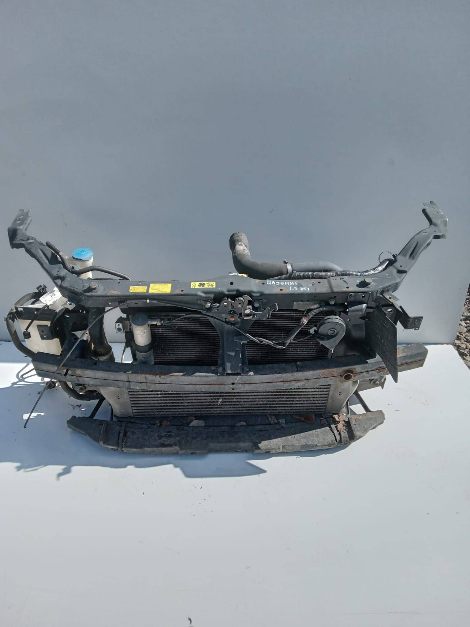 NISSAN QASHQAI J10 PAS PRZEDNI CHŁODNICE 1.5 DCI Typ samochodu Samochody osobowe