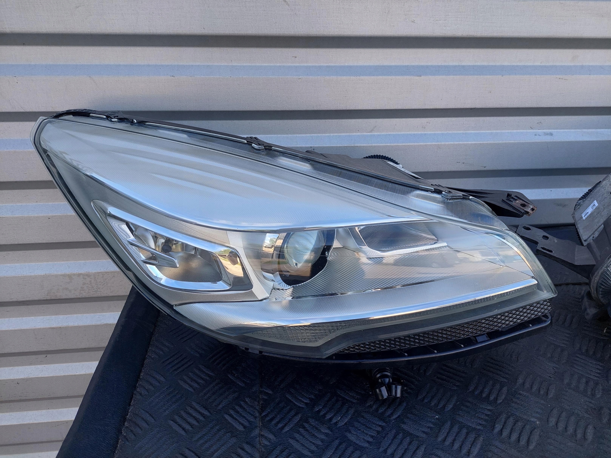 light front left front left XENON EUROPA washer FORD KUGA II MK2