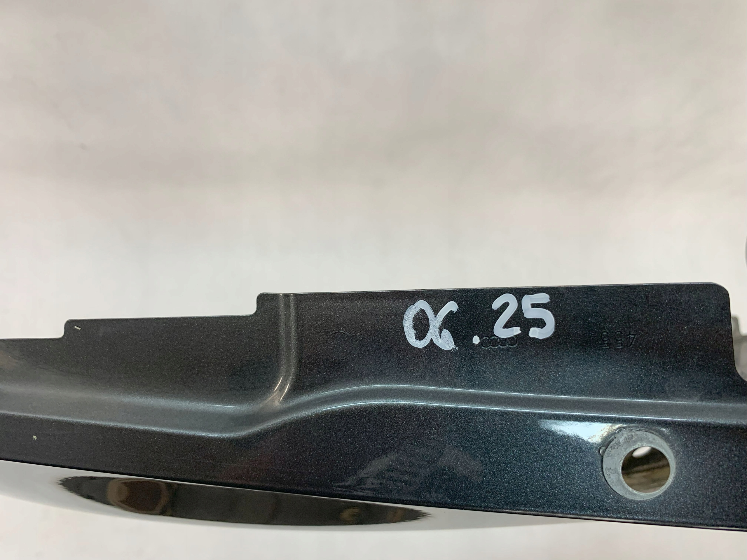 blatník ľavý Audi A1 11-18 a 1 06.25
