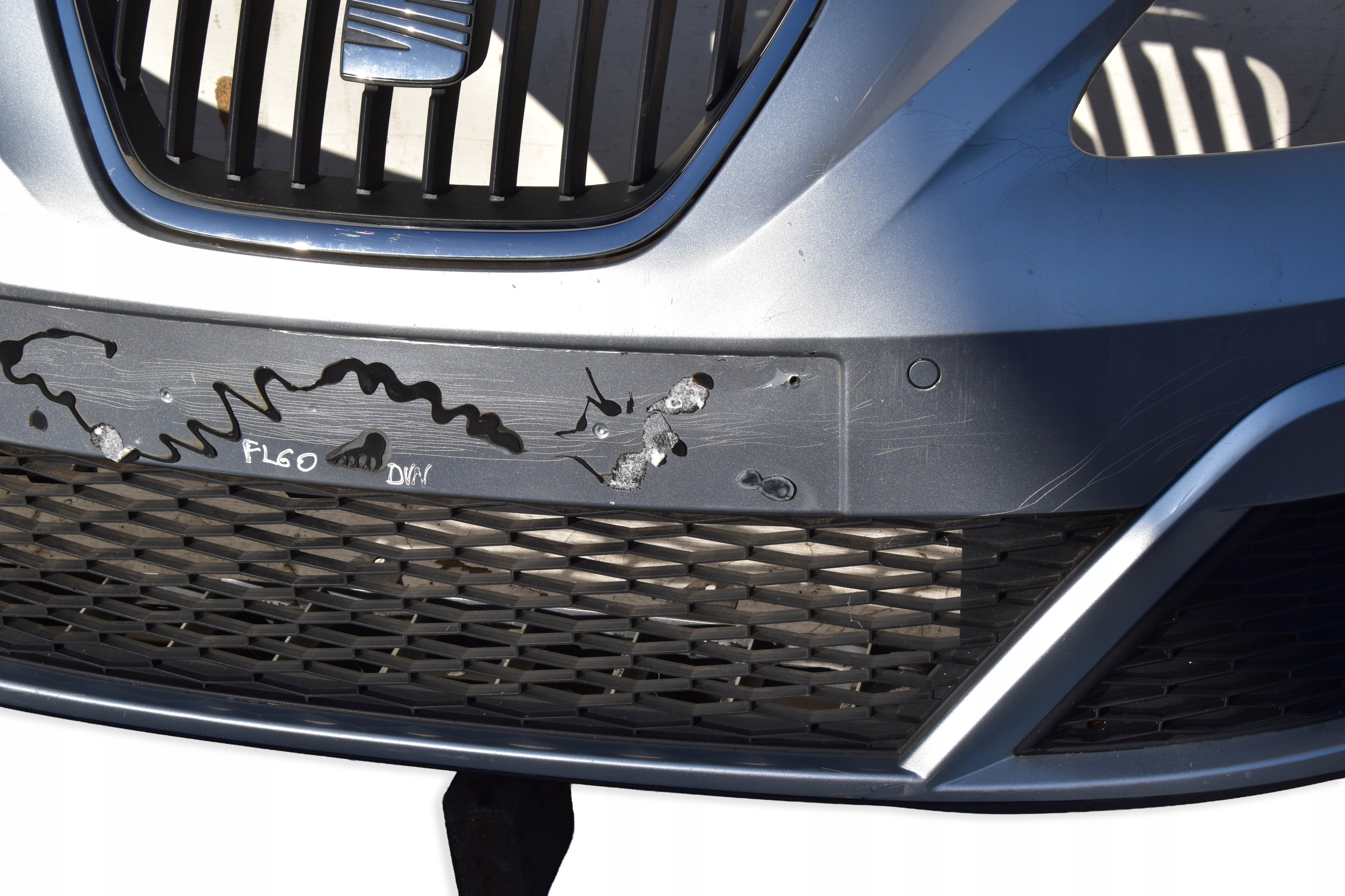 bumper front SEAT ALTEA and Lift 2009-2015 Kod lakieru: LS7Y