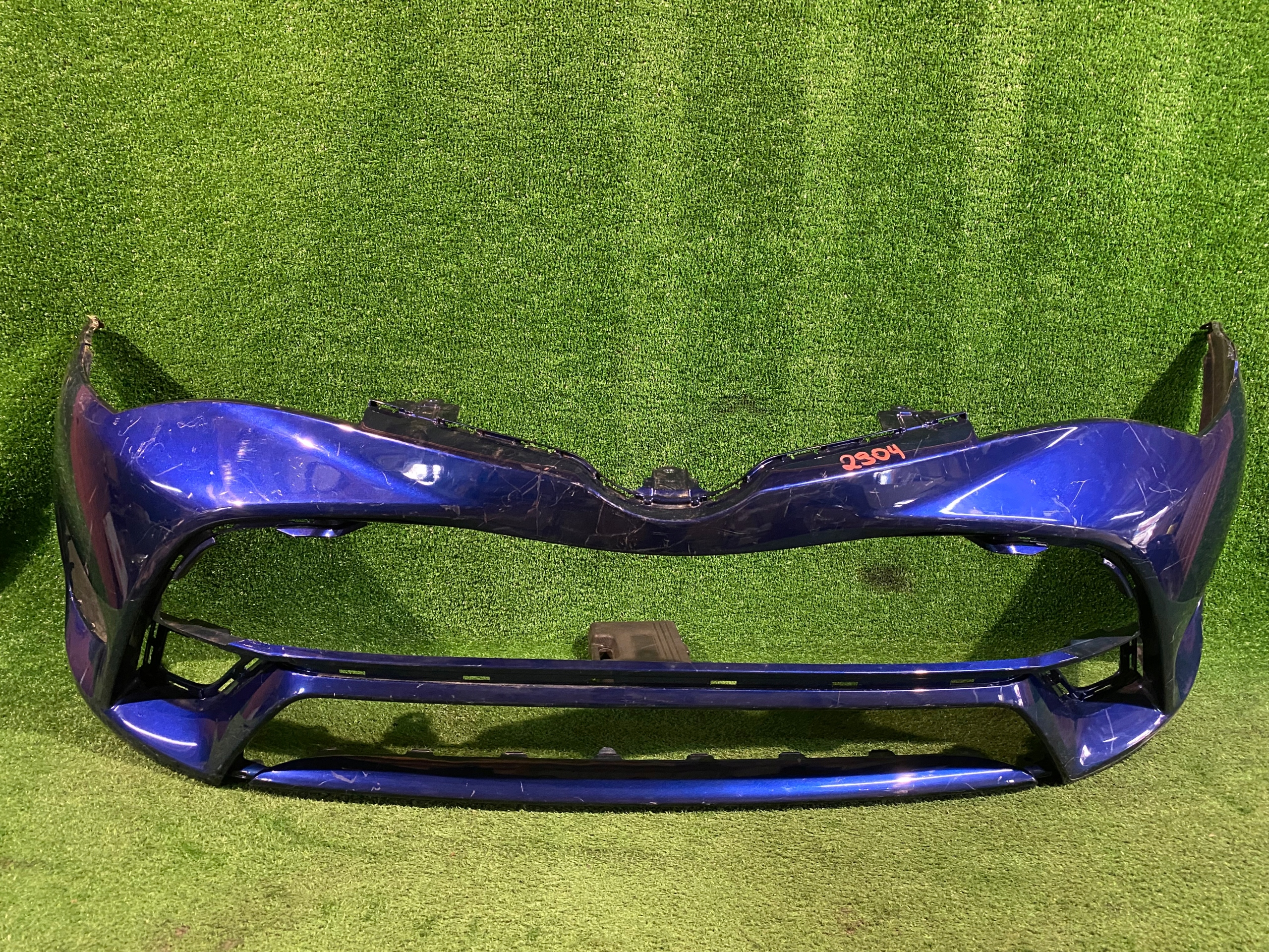 front bumper front TOYOTA AVENSIS T27 LIFT