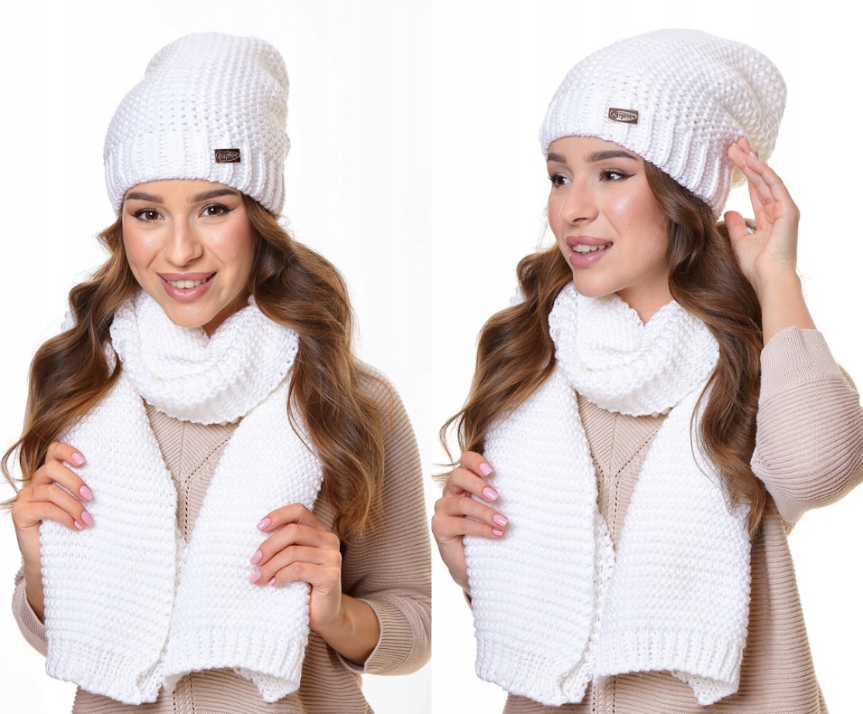 Zateplený dámský komplet čepice beanie a zimní šála