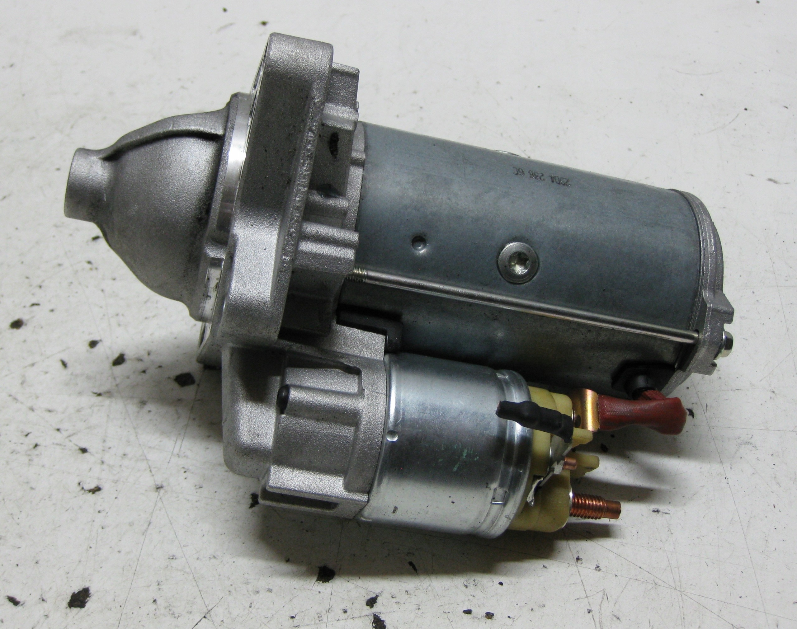 RENAULT MASTER III LIFT IV 2,3 DCI starter 233009813R
