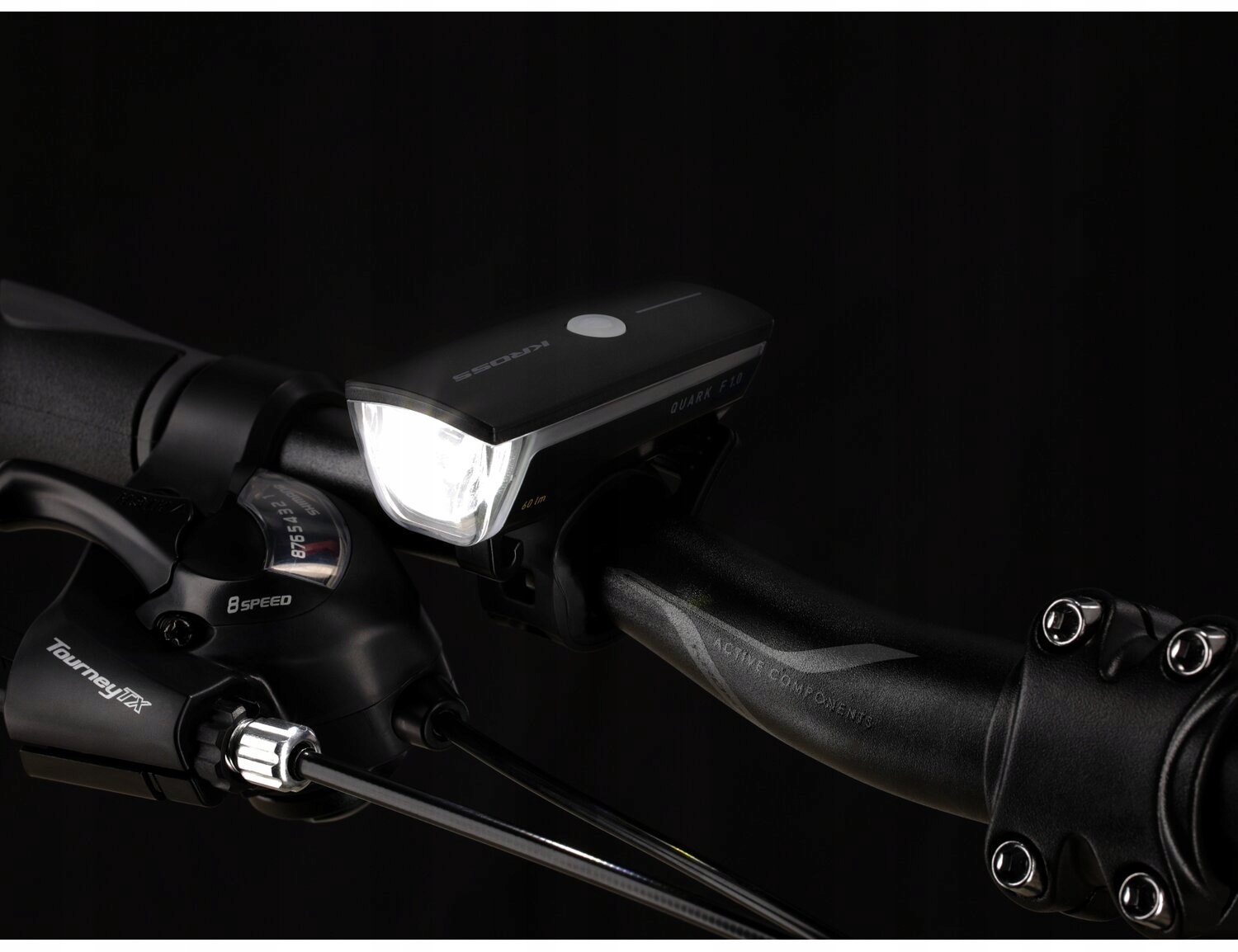 ZESTAW OŚWIETLENIA KROSS QUARK SET 1.0 Liczba trybów świecenia 2