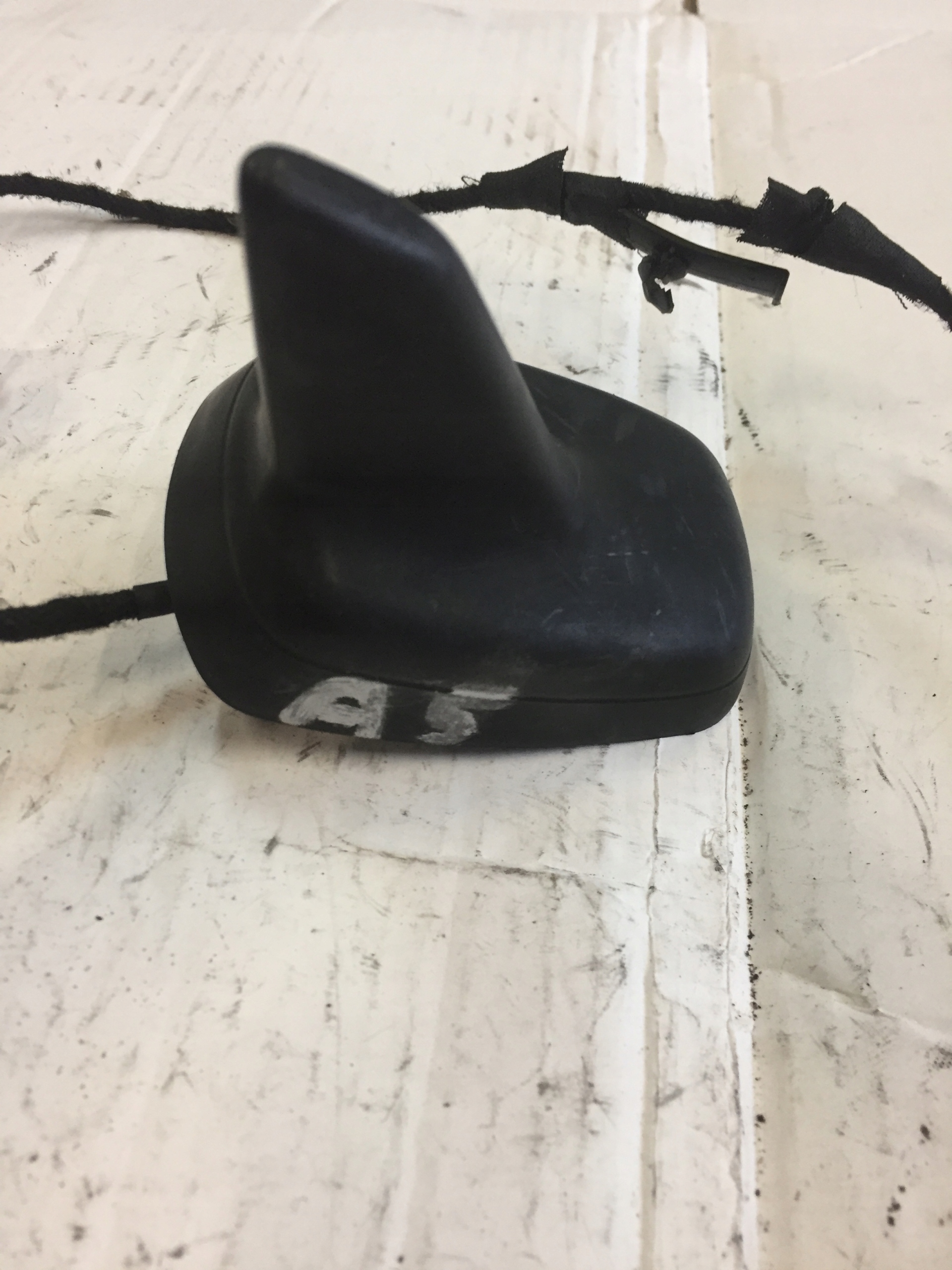 AUDI A4 B8 A5 LY9B Antenne Toit REKIN 8T0035503D
