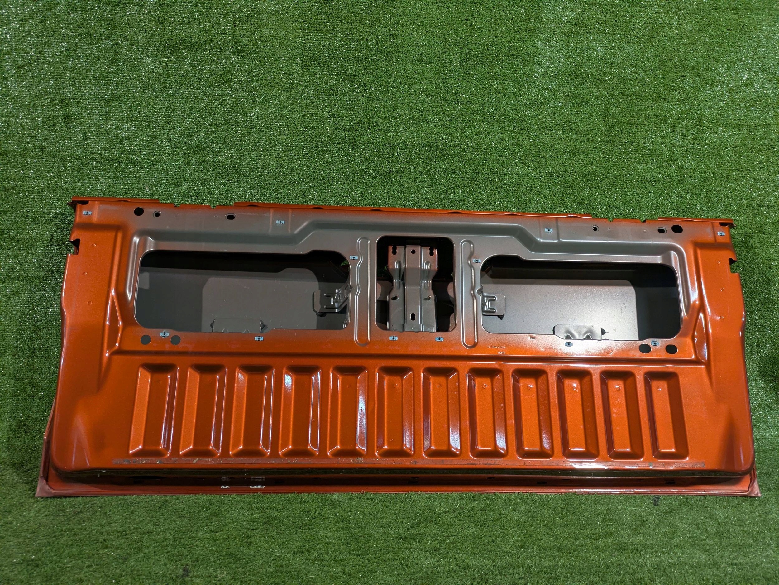 boot doors rear part boot FORD RANGER RAPTOR 22- NR.140
